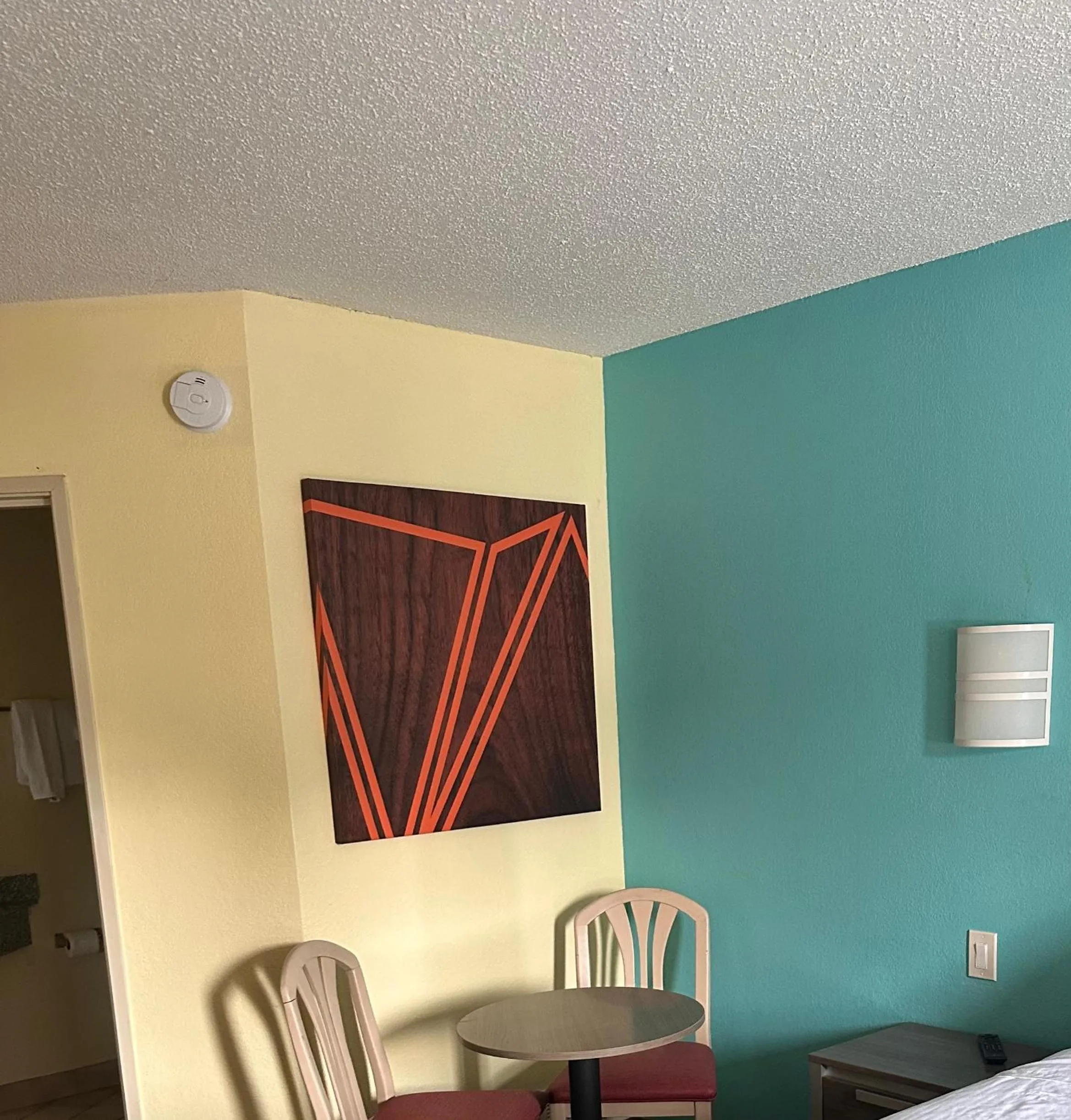 Bed in Howard Johnson by Wyndham Clarksville Tennessee