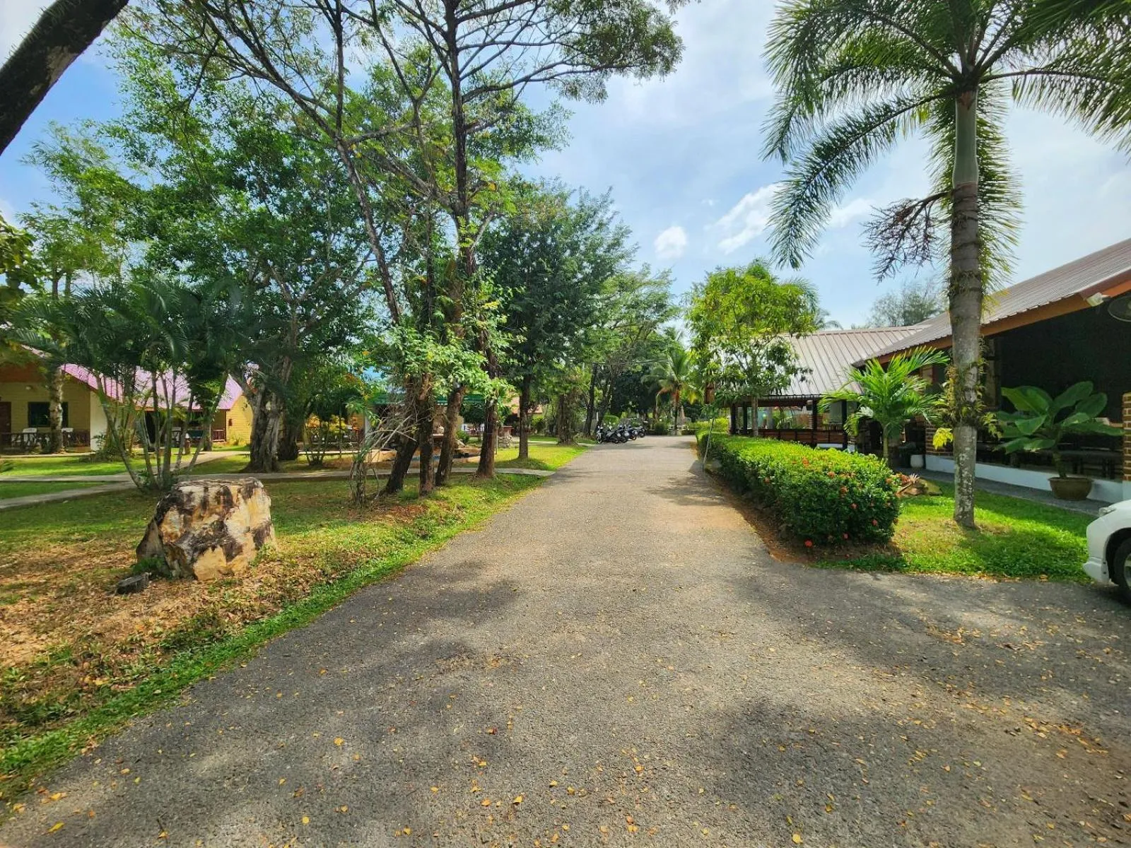 Mild Garden View Resort