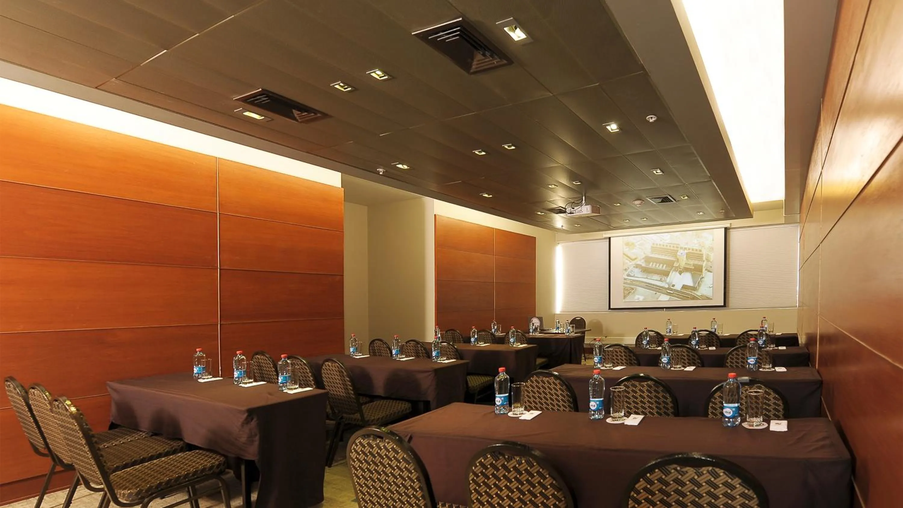 Business facilities in Enjoy Antofagasta