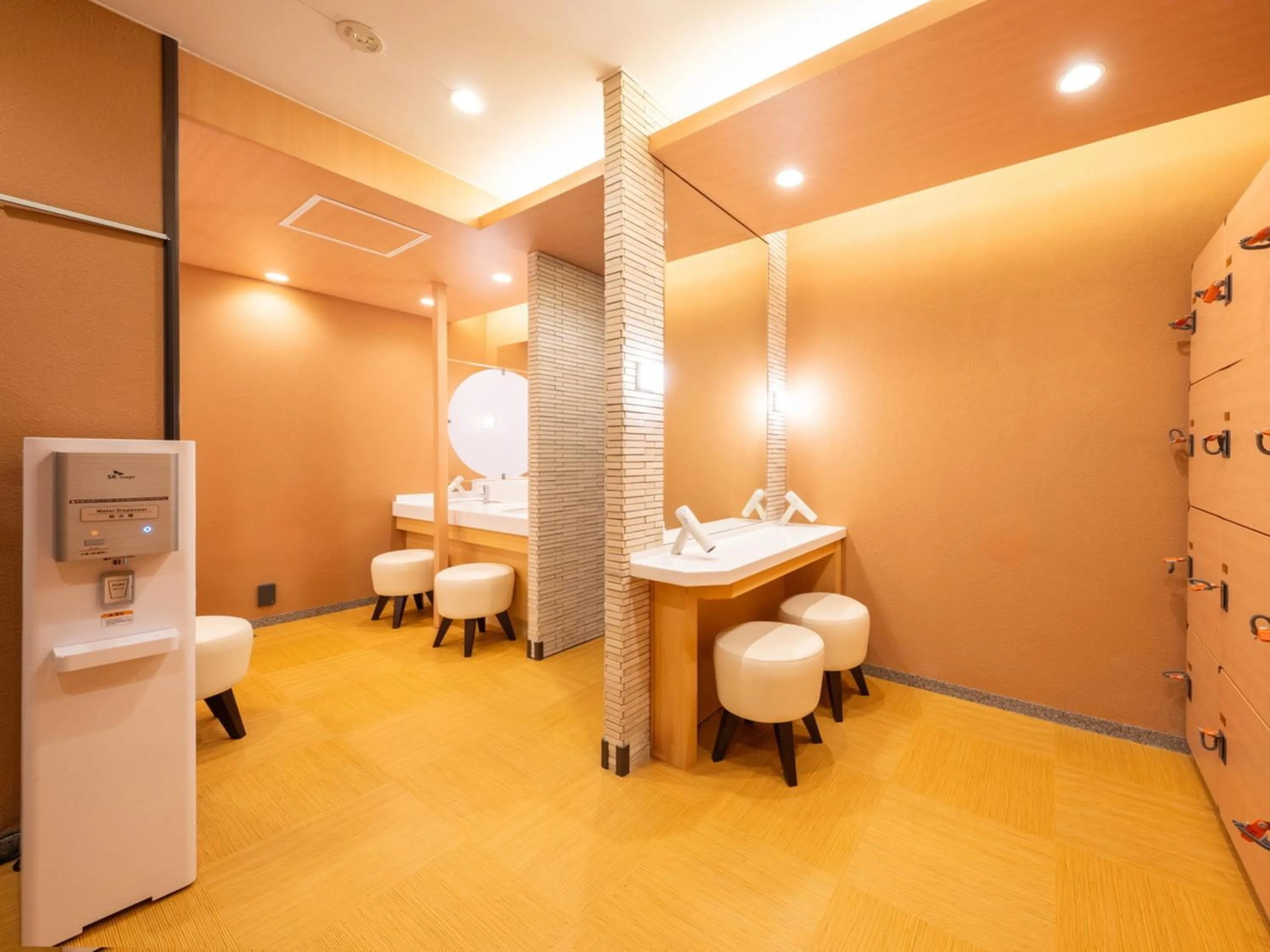 Public Bath in APA Hotel & Resort Nishishinjuku Gochome Ekimae Tower - Formerly APA Hotel & Resort Nishishinjuku Gochome Eki Tower