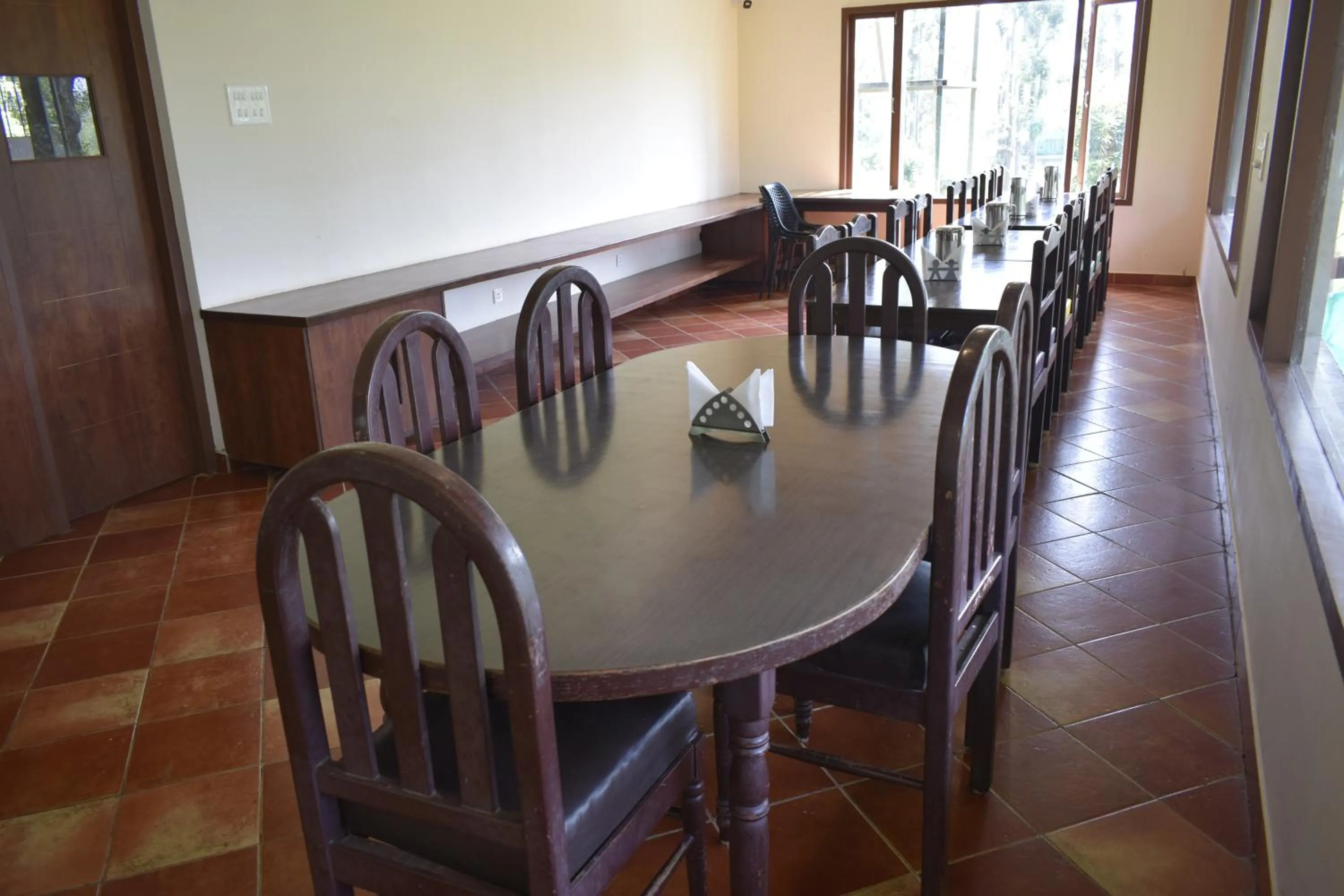 Restaurant/places to eat in River Valley Resort