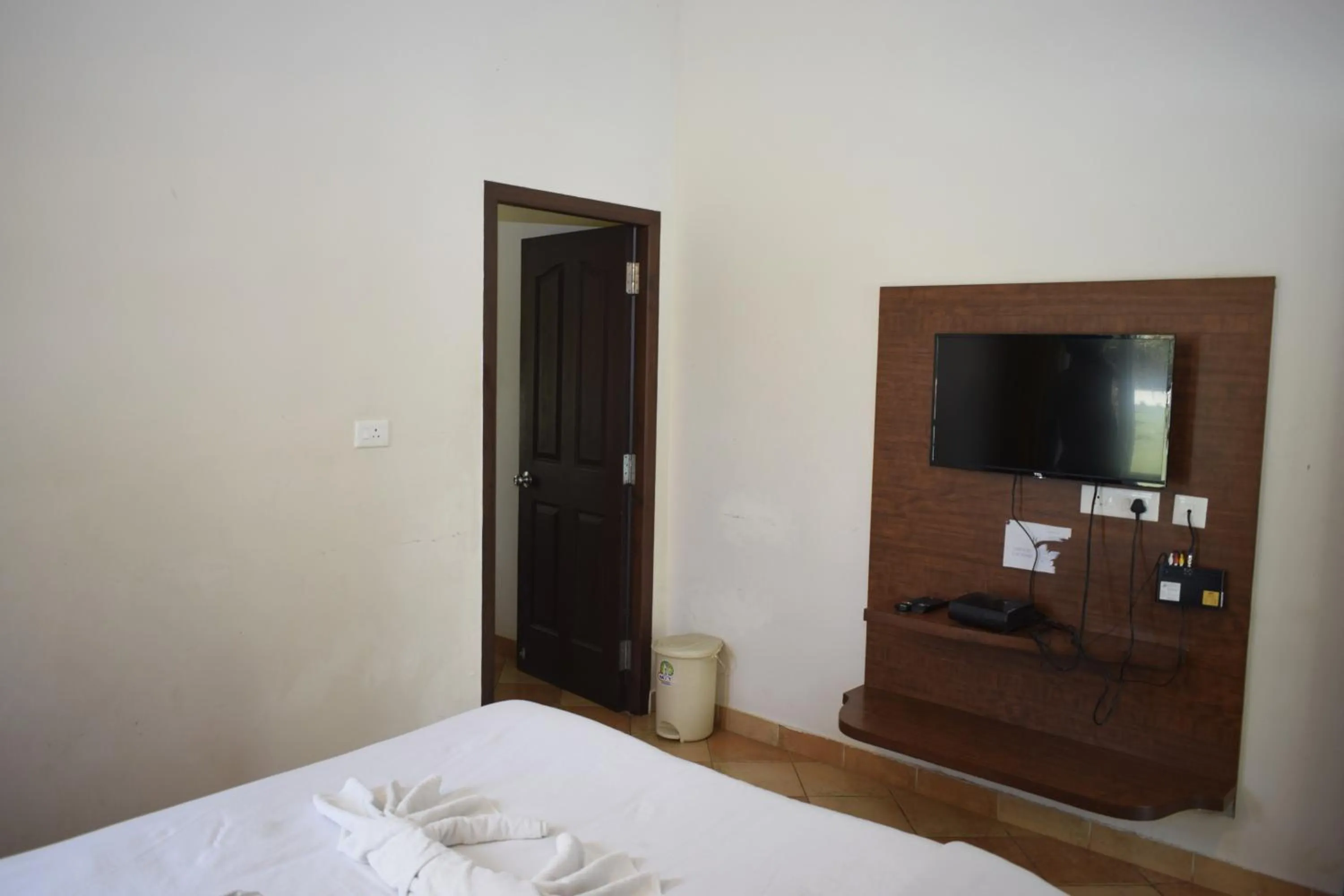 TV and multimedia, Bed in River Valley Resort