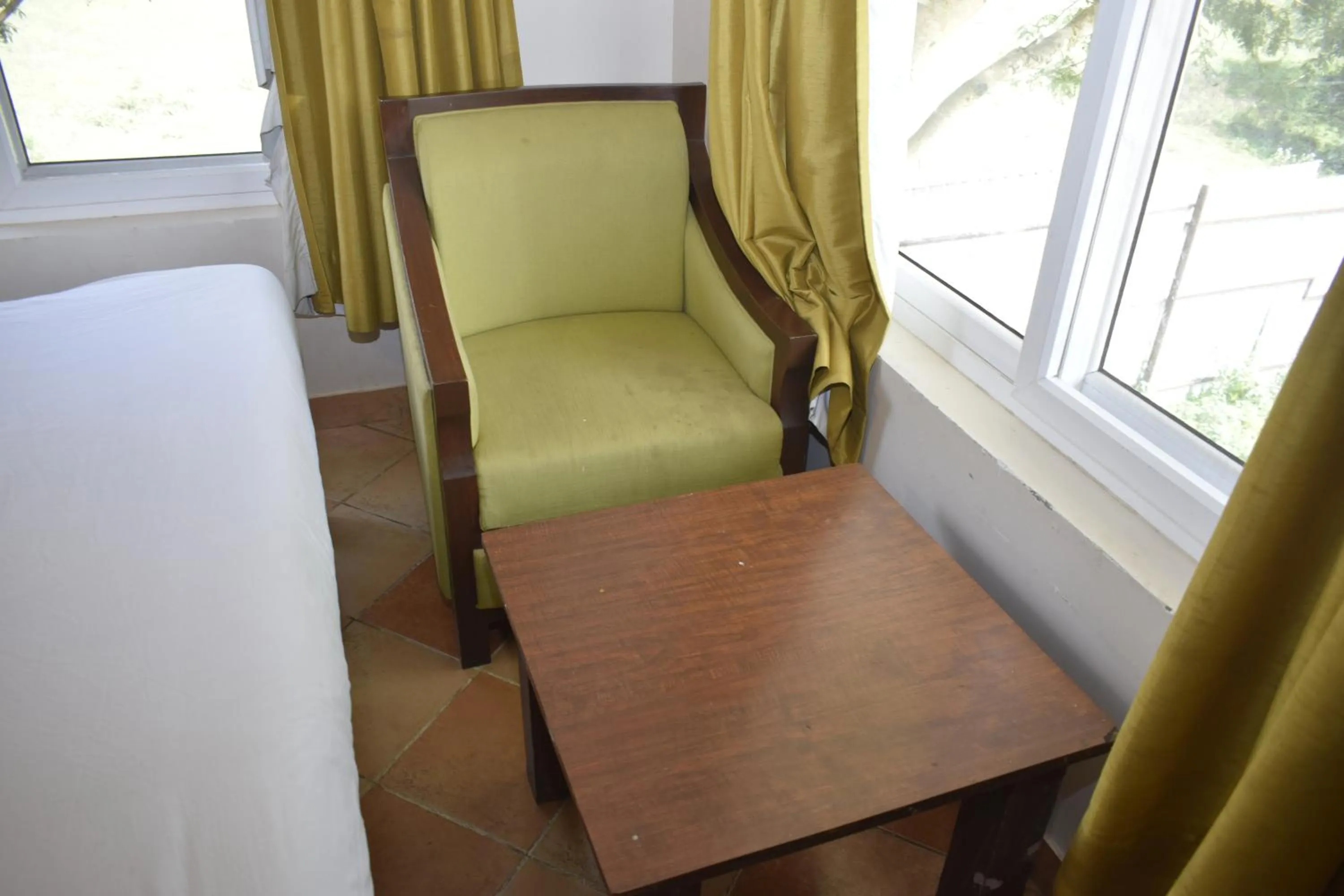 Seating area in River Valley Resort