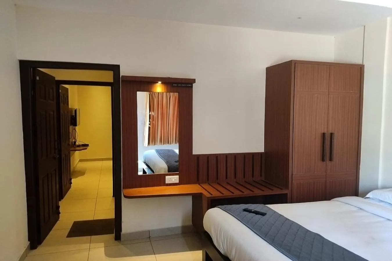 Bedroom, Bed in River Valley Resort