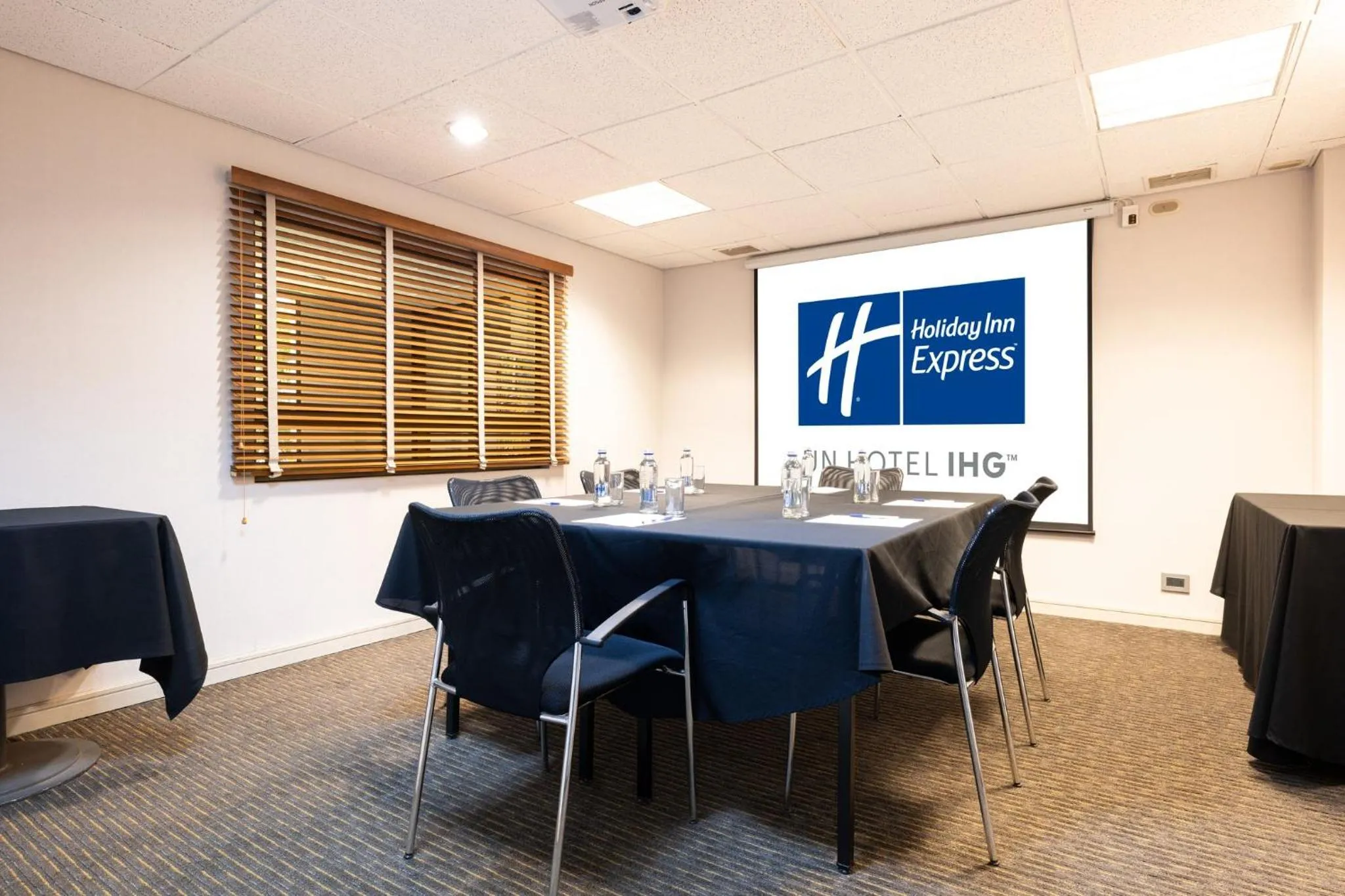 Meeting/conference room in Holiday Inn Express - Temuco by IHG