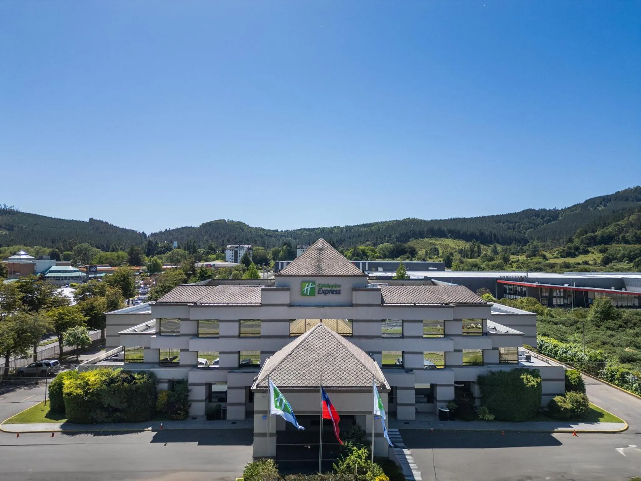 Property building in Holiday Inn Express - Temuco by IHG