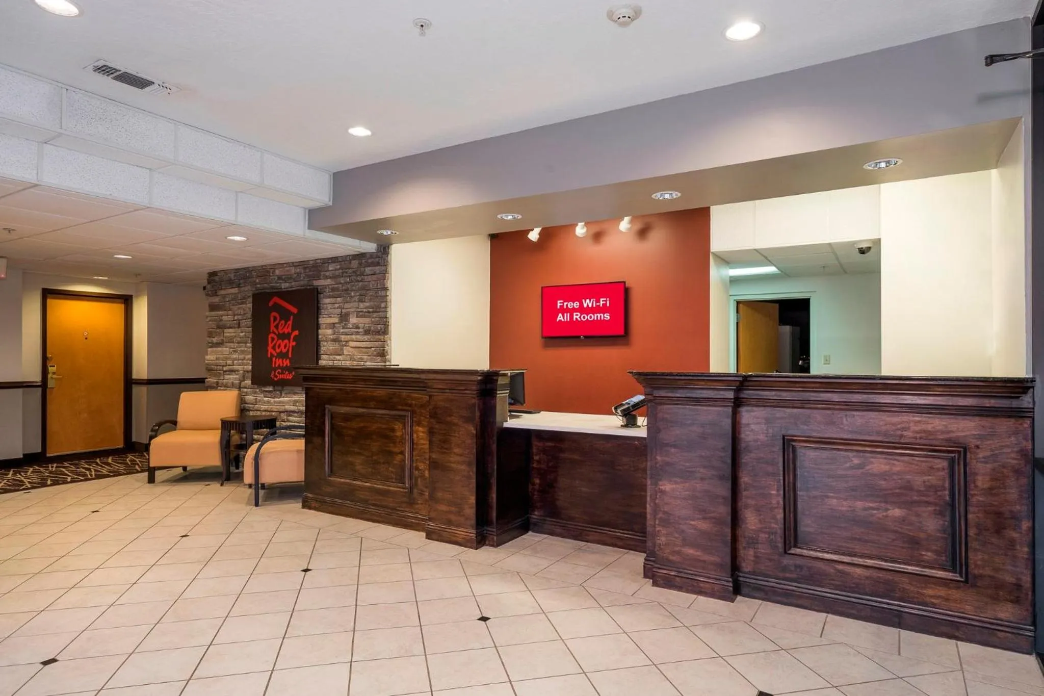 Lobby or reception in Red Roof Inn & Suites Biloxi - Ocean Springs