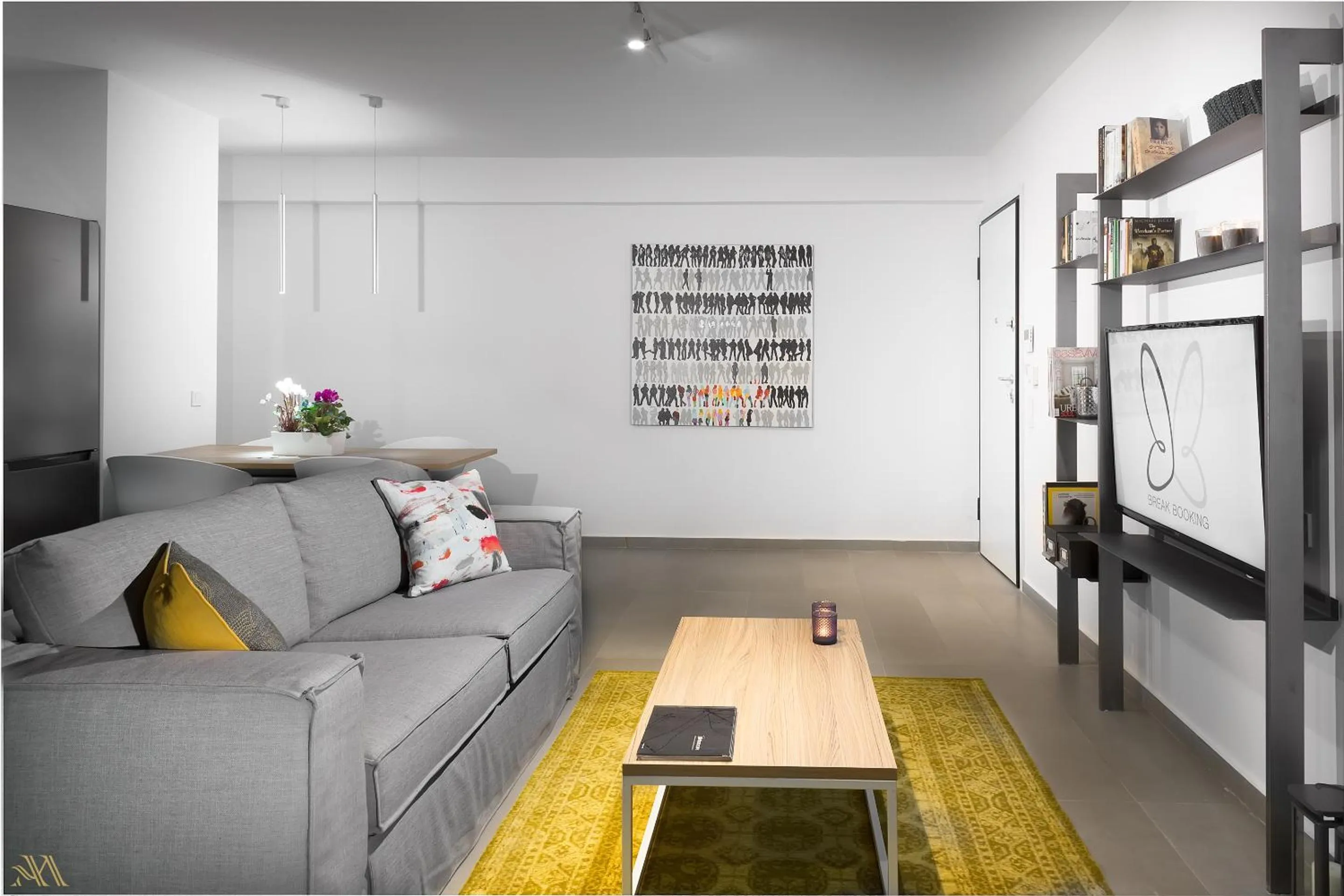 TV and multimedia in Elysium Boutique Apartments