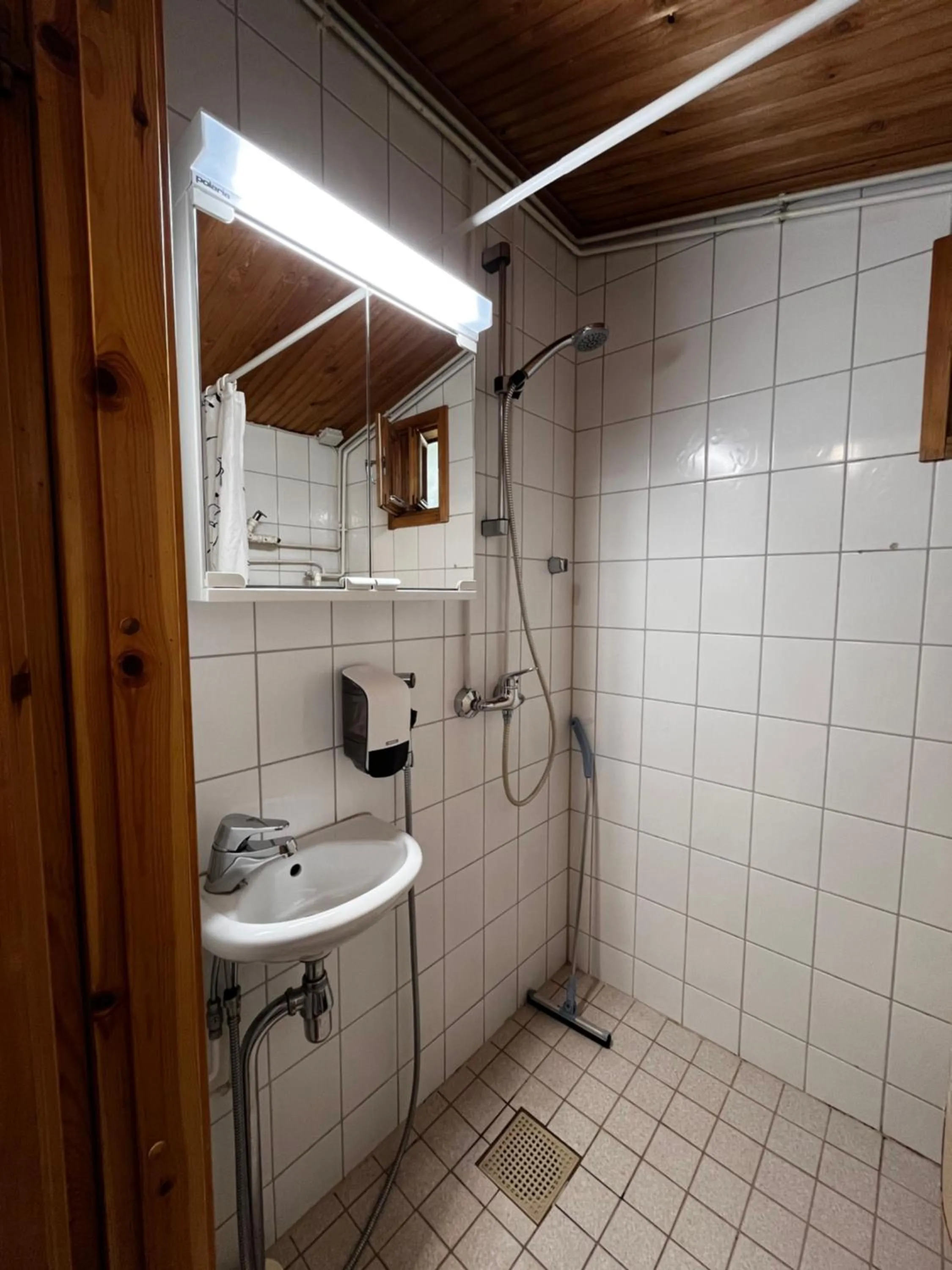 Toilet in Motelli Rovaniemi