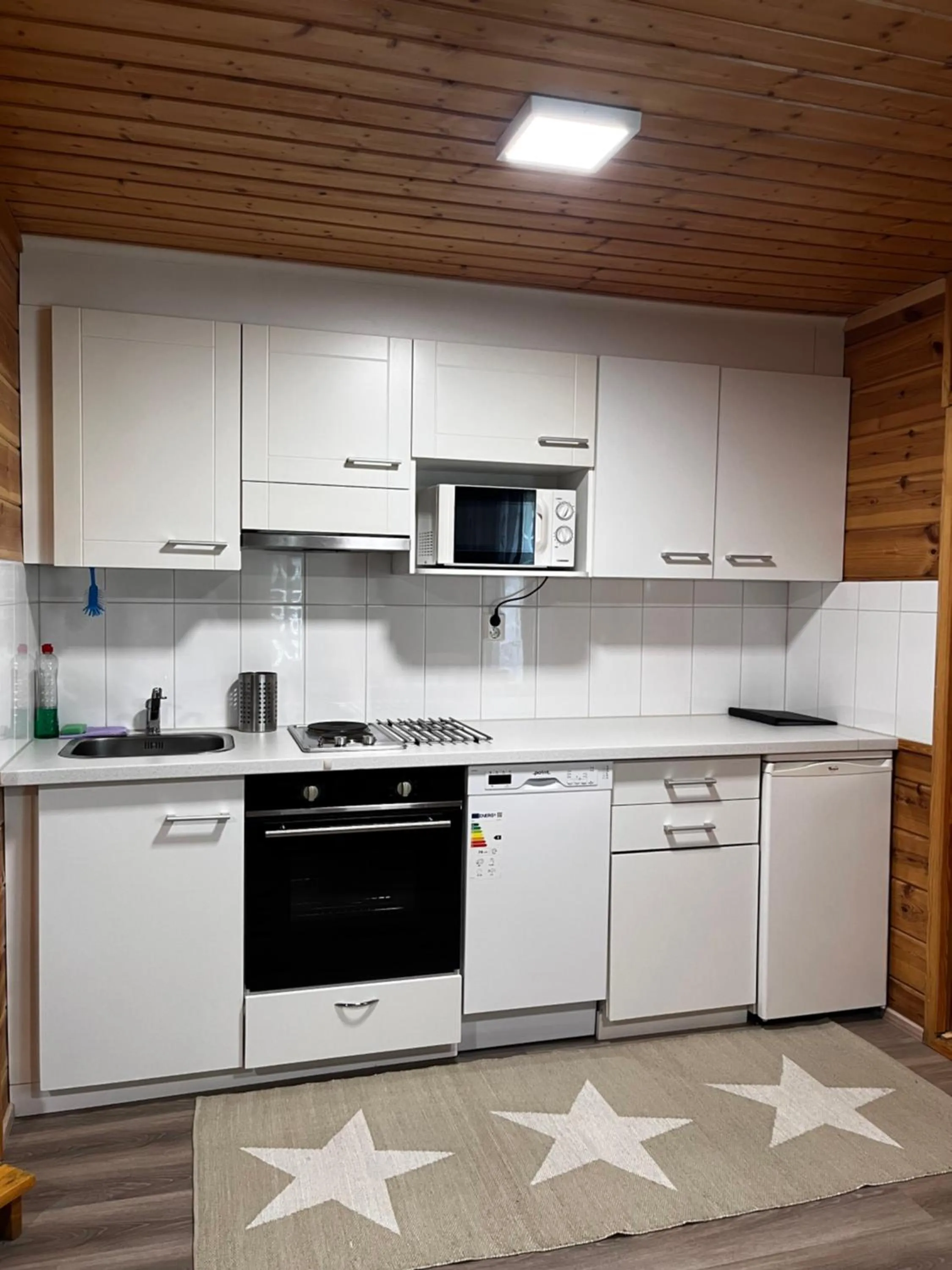 kitchen in Motelli Rovaniemi