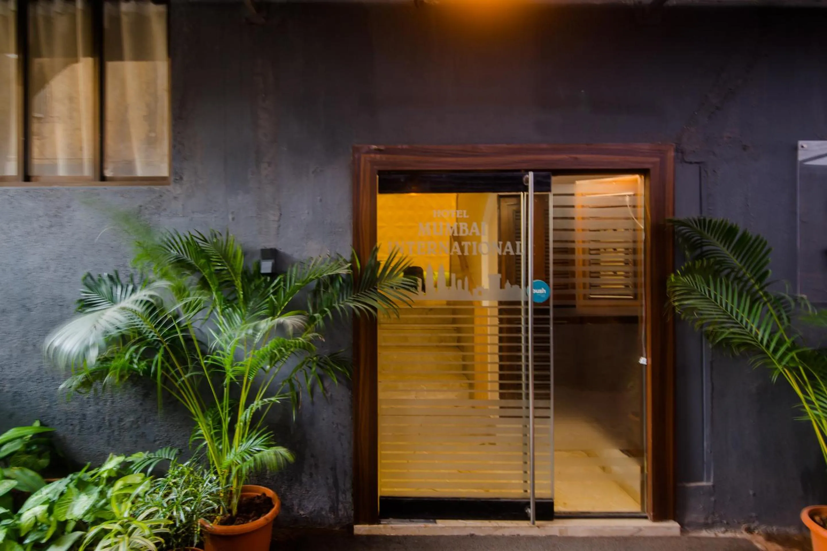 Facade/entrance in Hotel Mumbai International