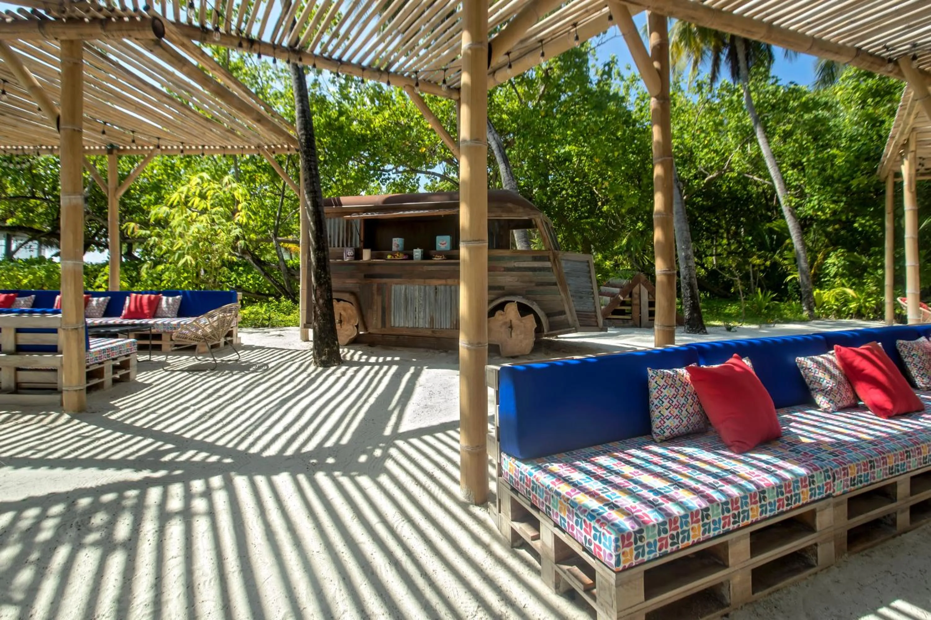 Seating area in Constance Moofushi Maldives - All Inclusive