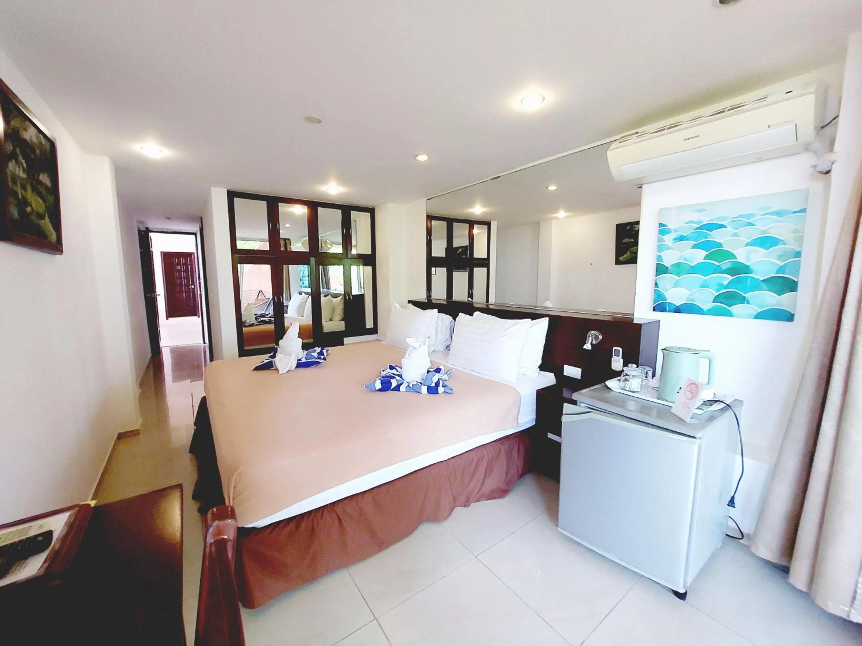 Photo of the whole room, Bed in Bohol Vantage Resort