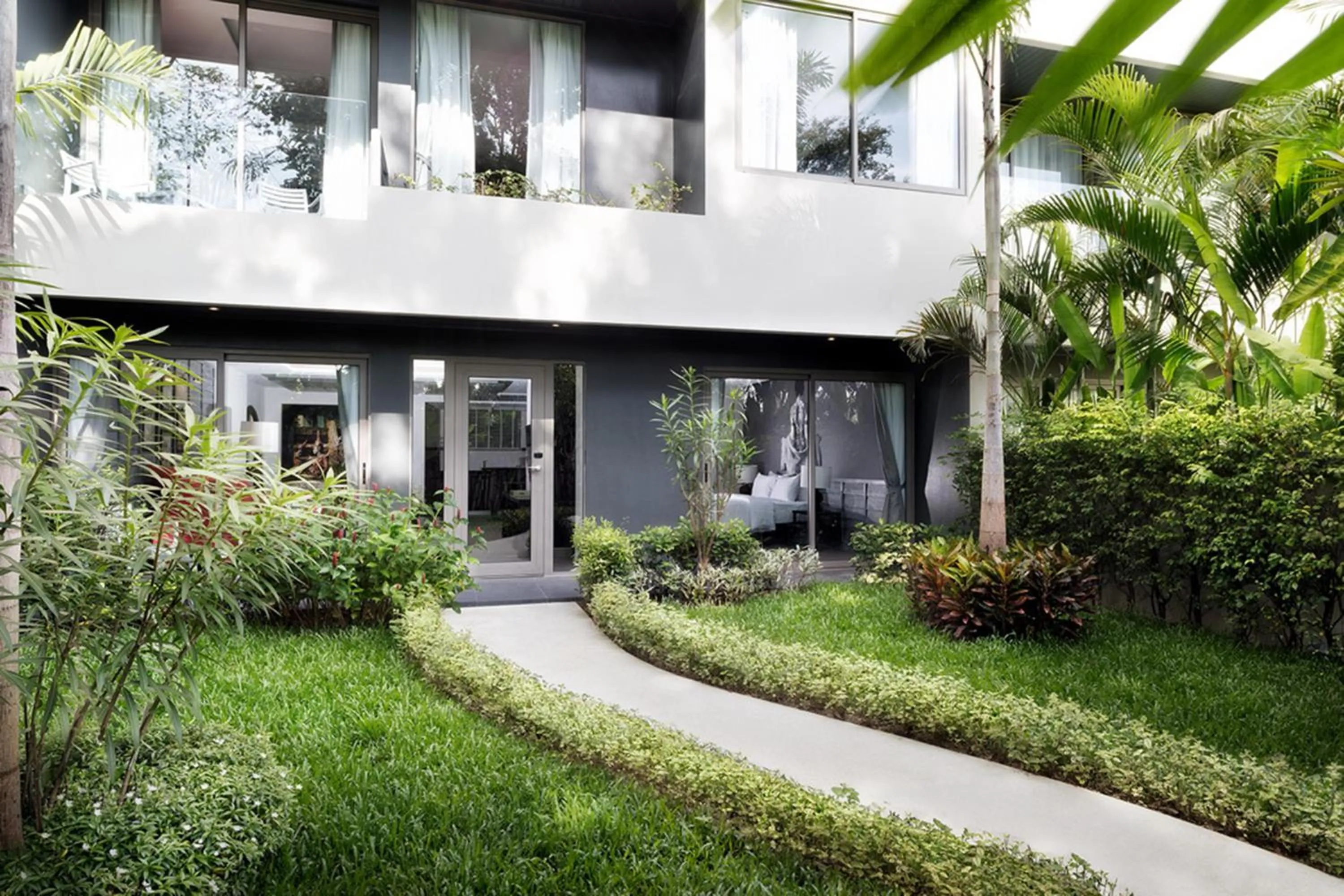 Garden in The Pavilions Phuket