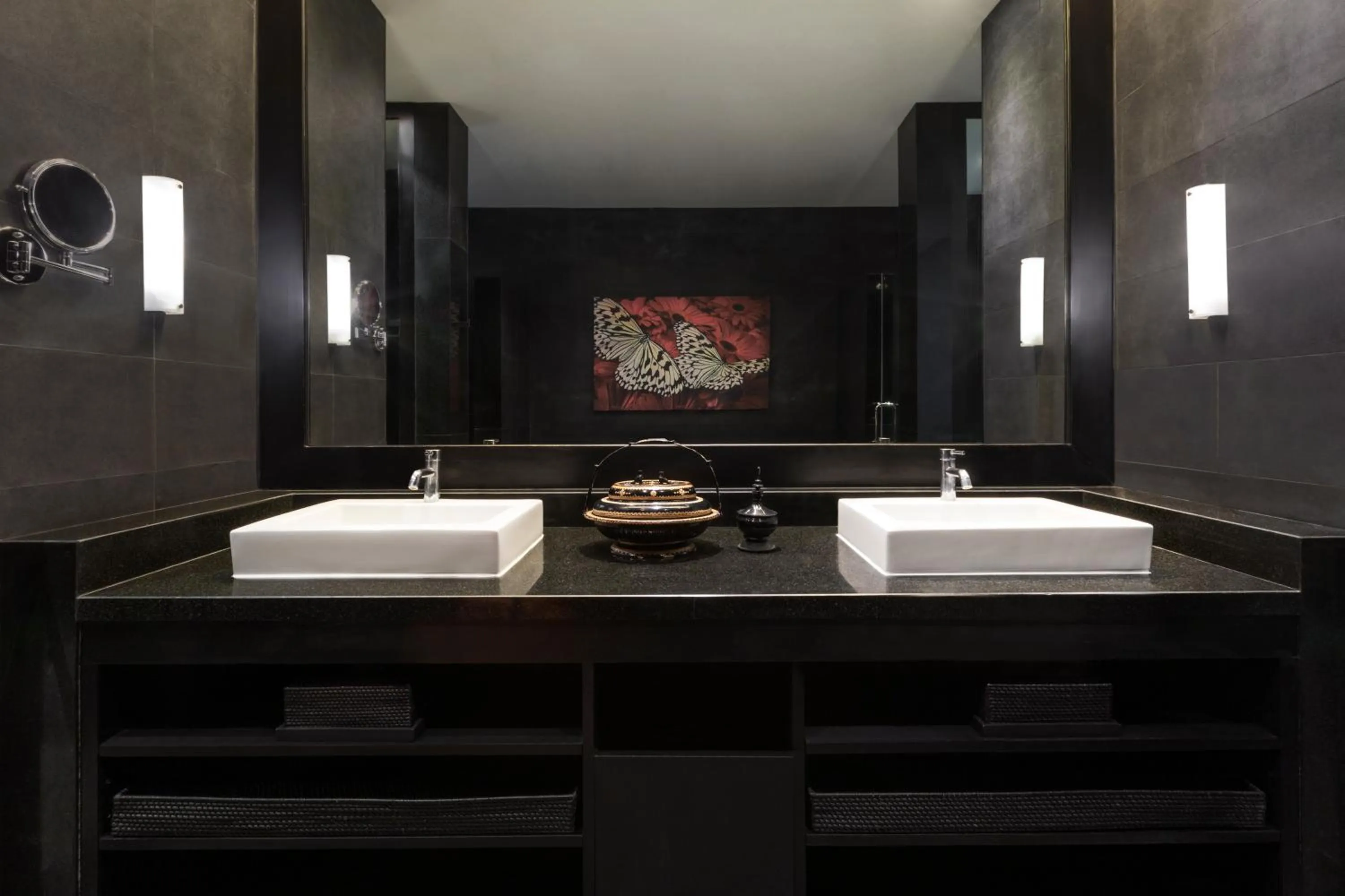 Bathroom in The Pavilions Phuket