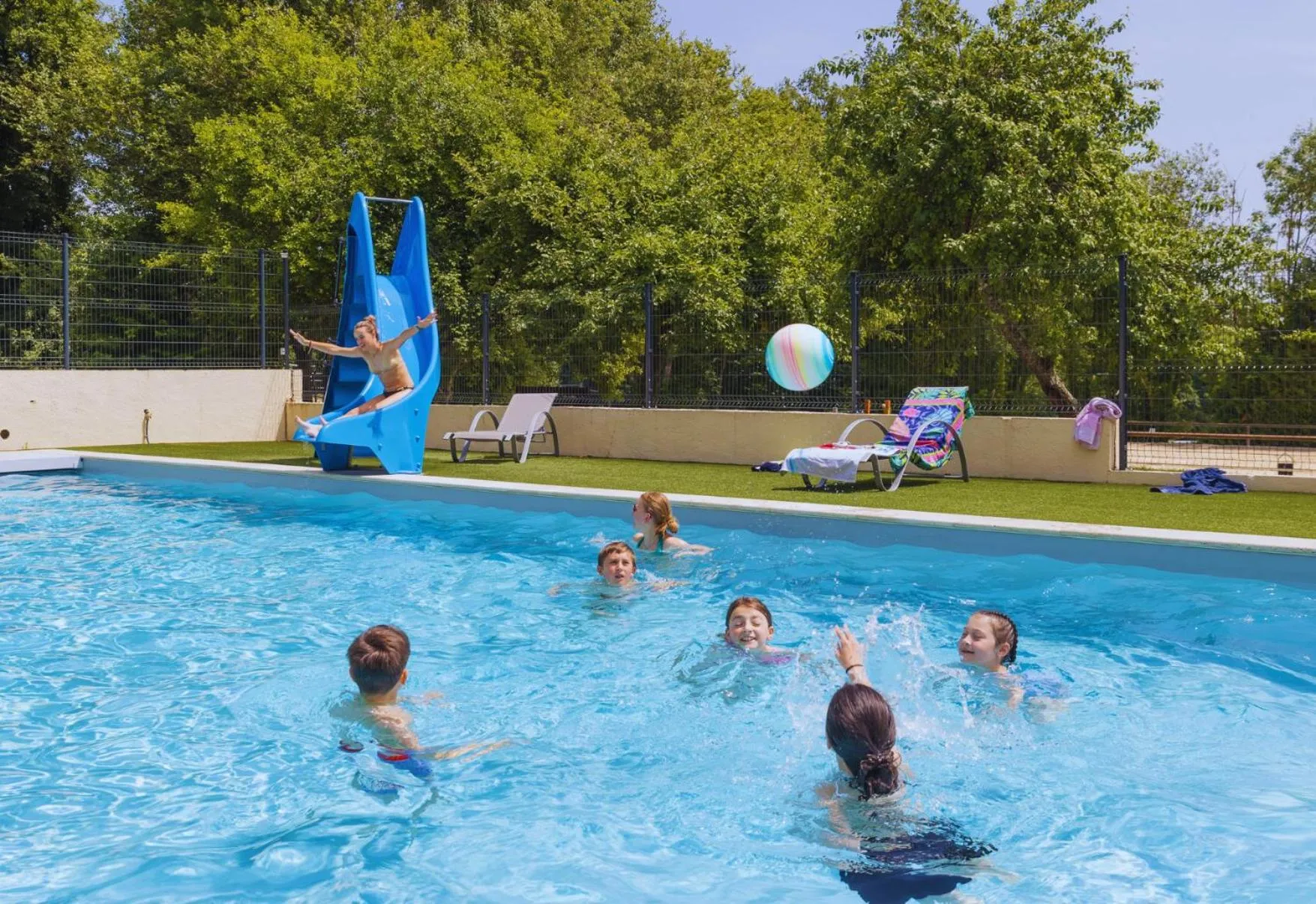 Swimming pool in SAS Le Hameau des Grilles