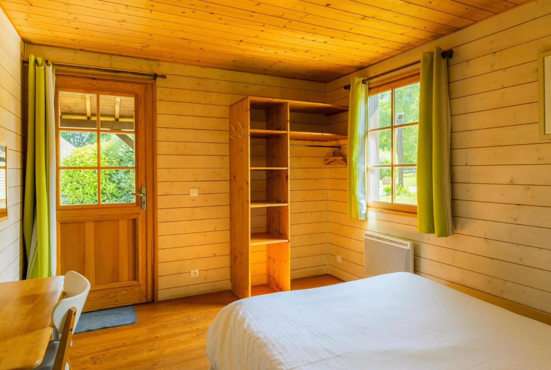 Bedroom, Bed in SAS Le Hameau des Grilles