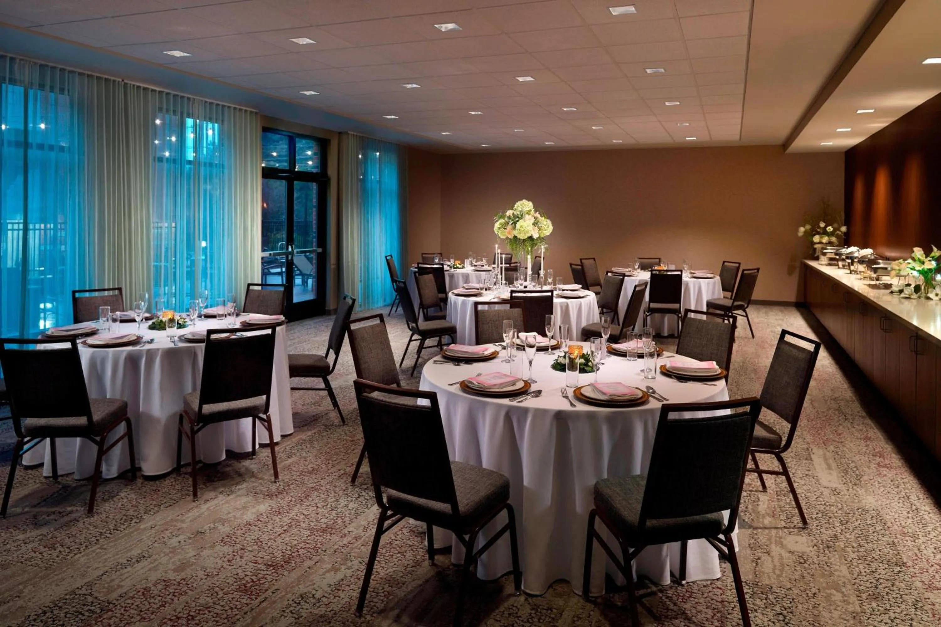Meeting/conference room in Courtyard by Marriott LaGrange