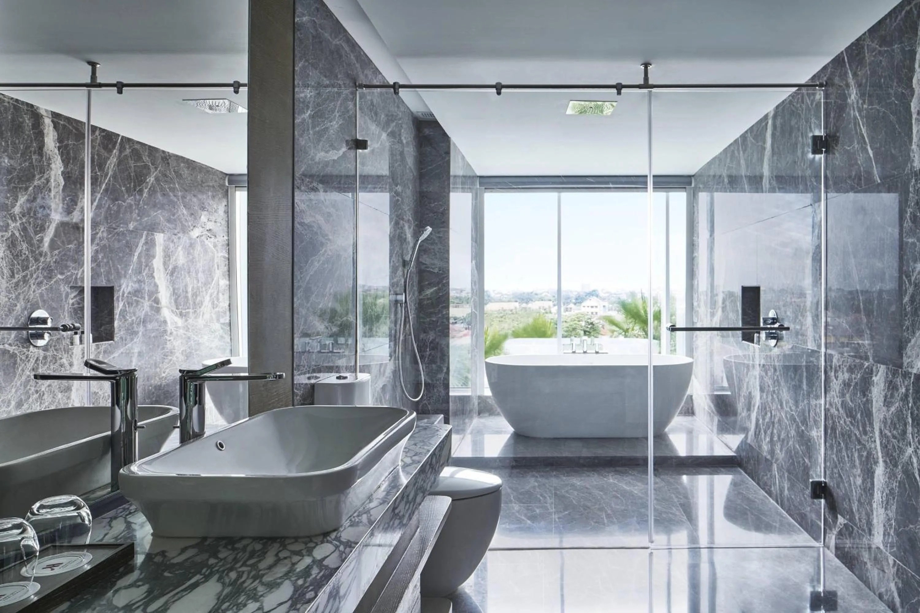 Bathroom in Yogyakarta Marriott Hotel