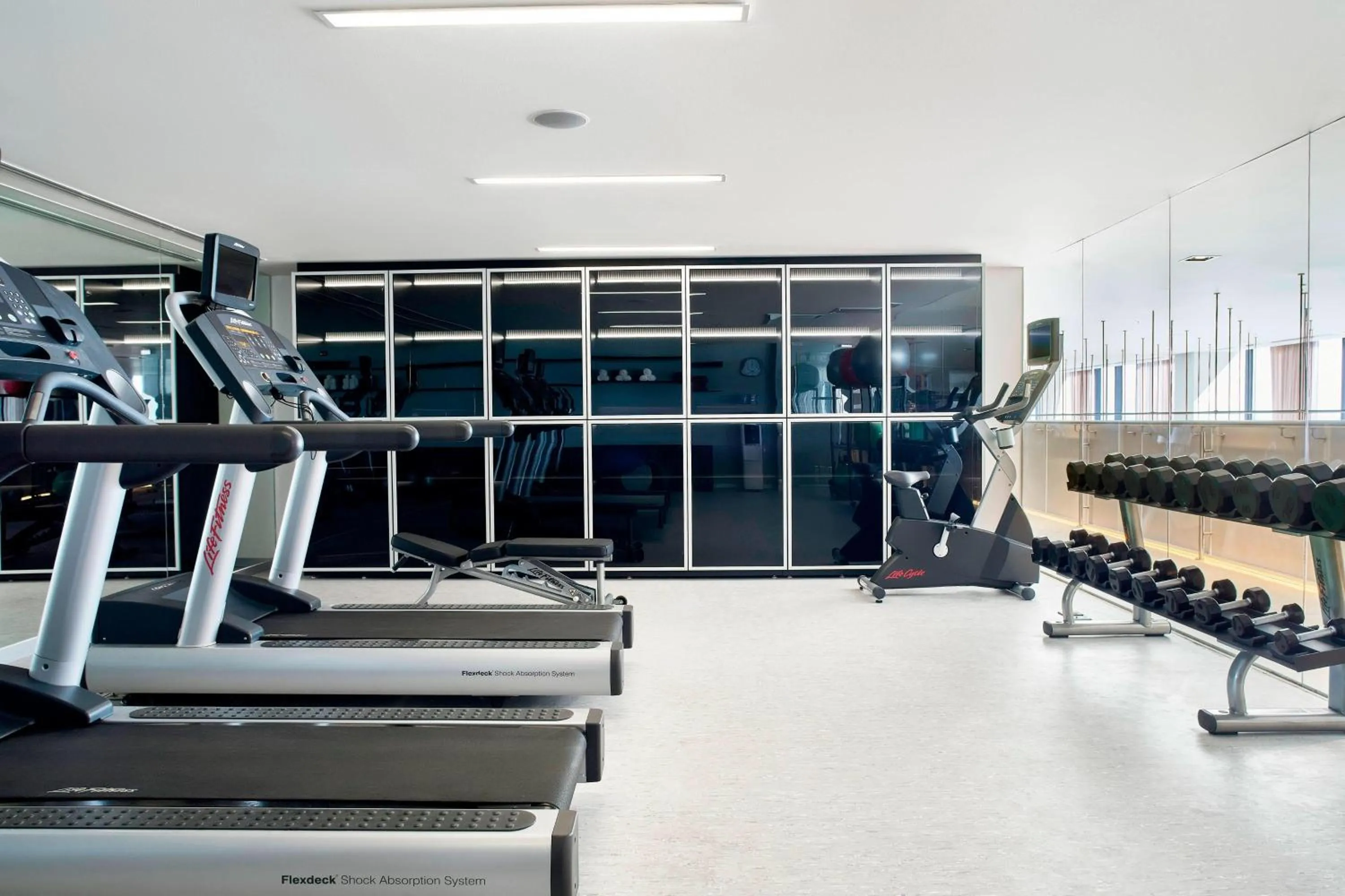 Fitness centre/facilities in AC Hotel by Marriott Veracruz