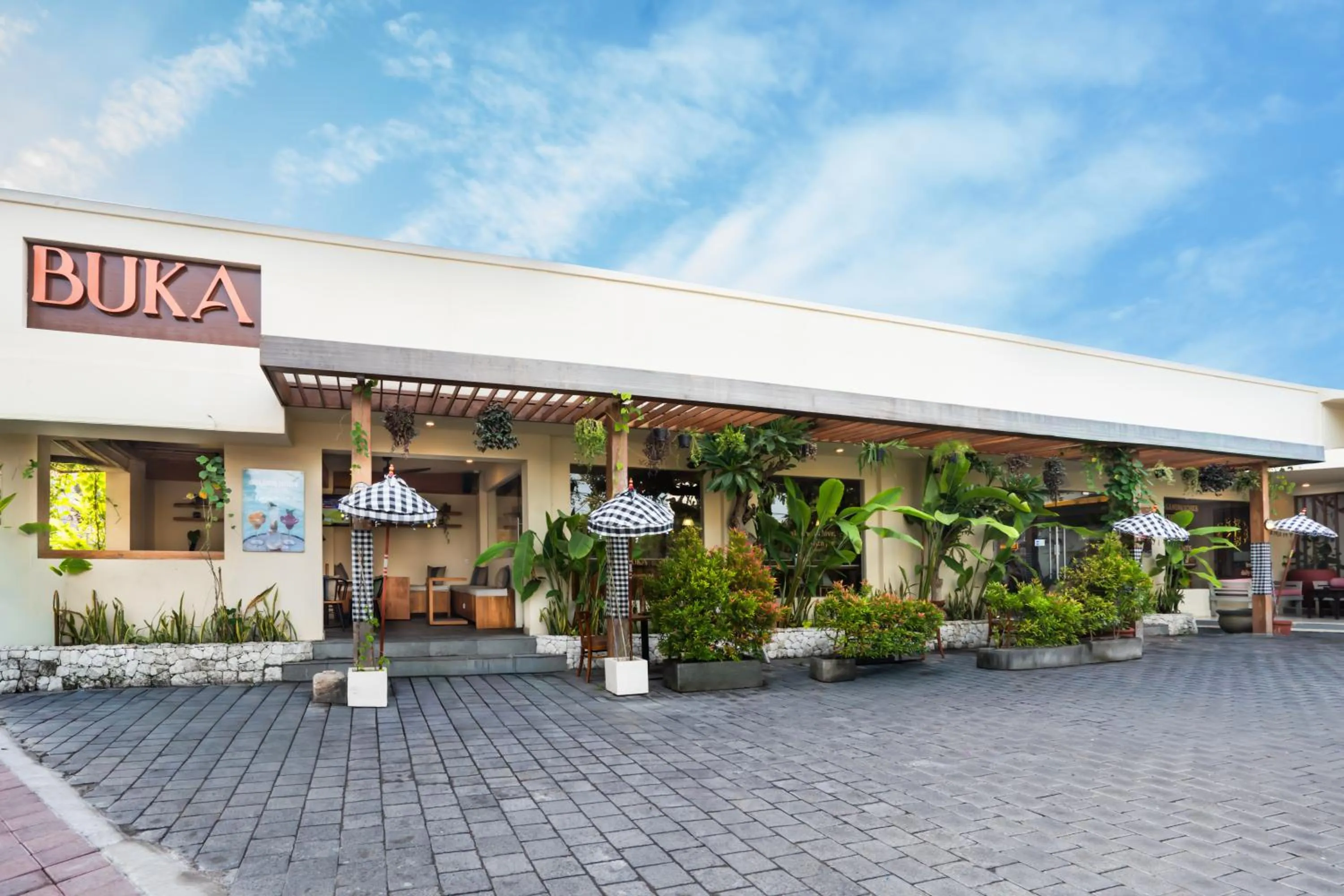 Restaurant/places to eat in Rama Residence Seminyak