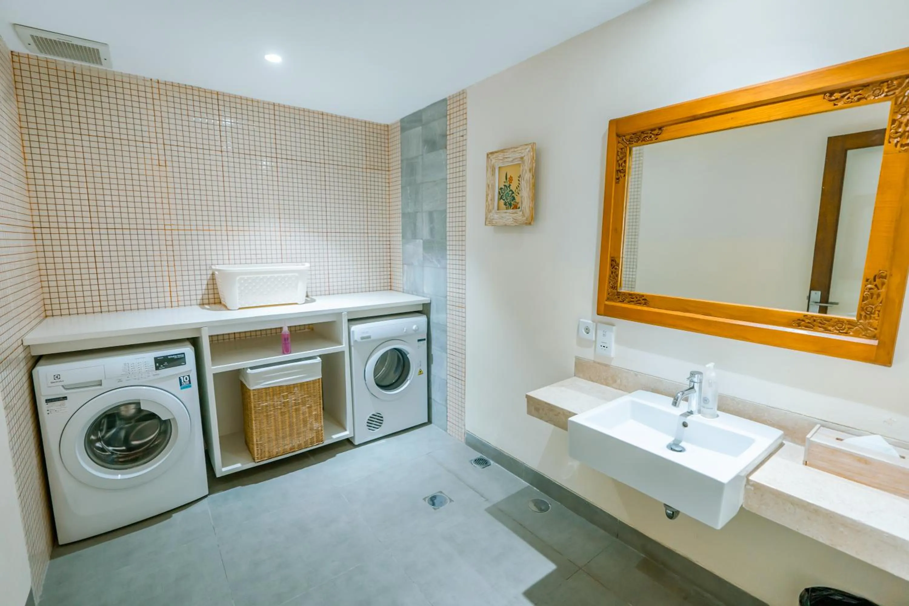 laundry in Rama Residence Seminyak