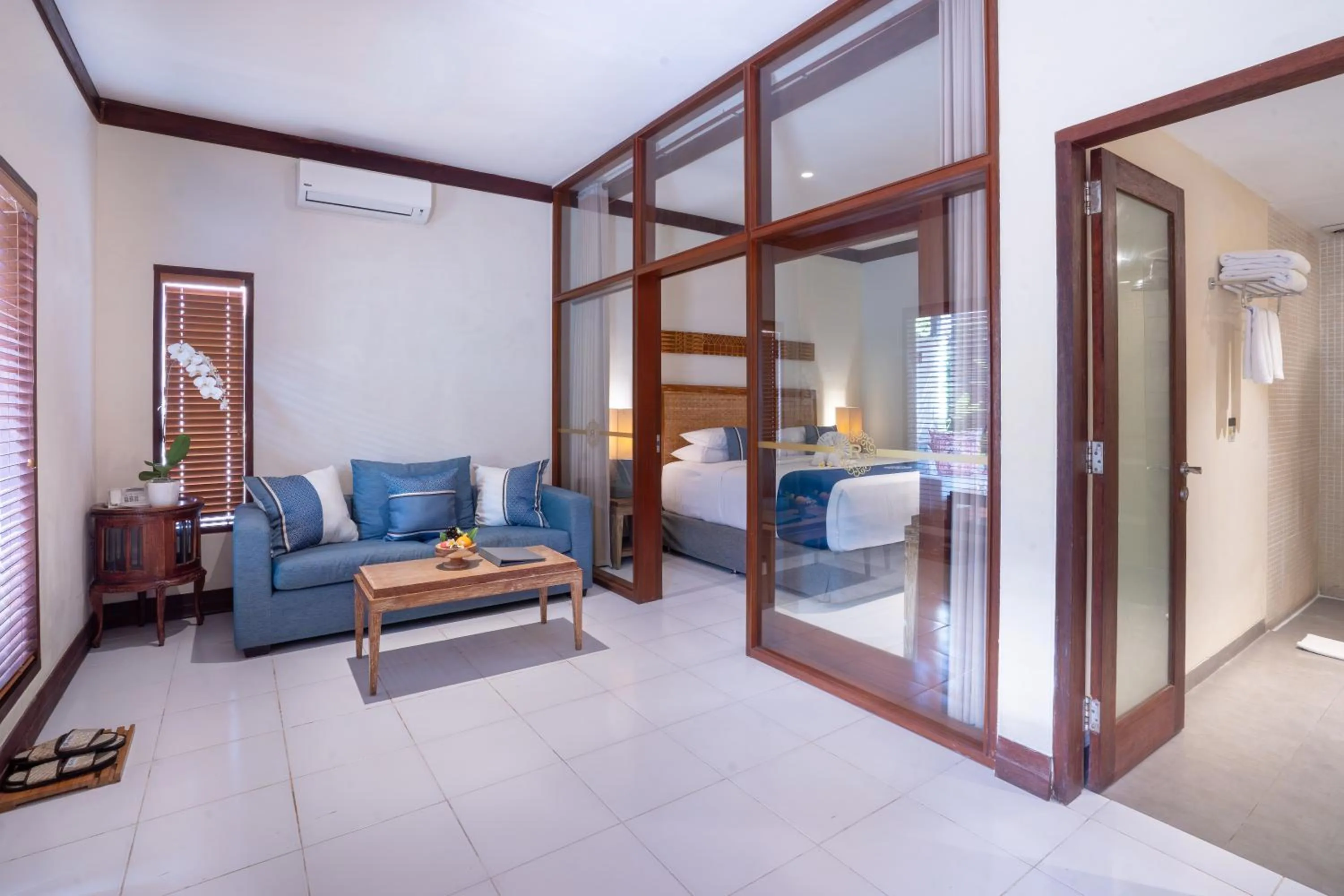 Living room, Bed in Rama Residence Seminyak