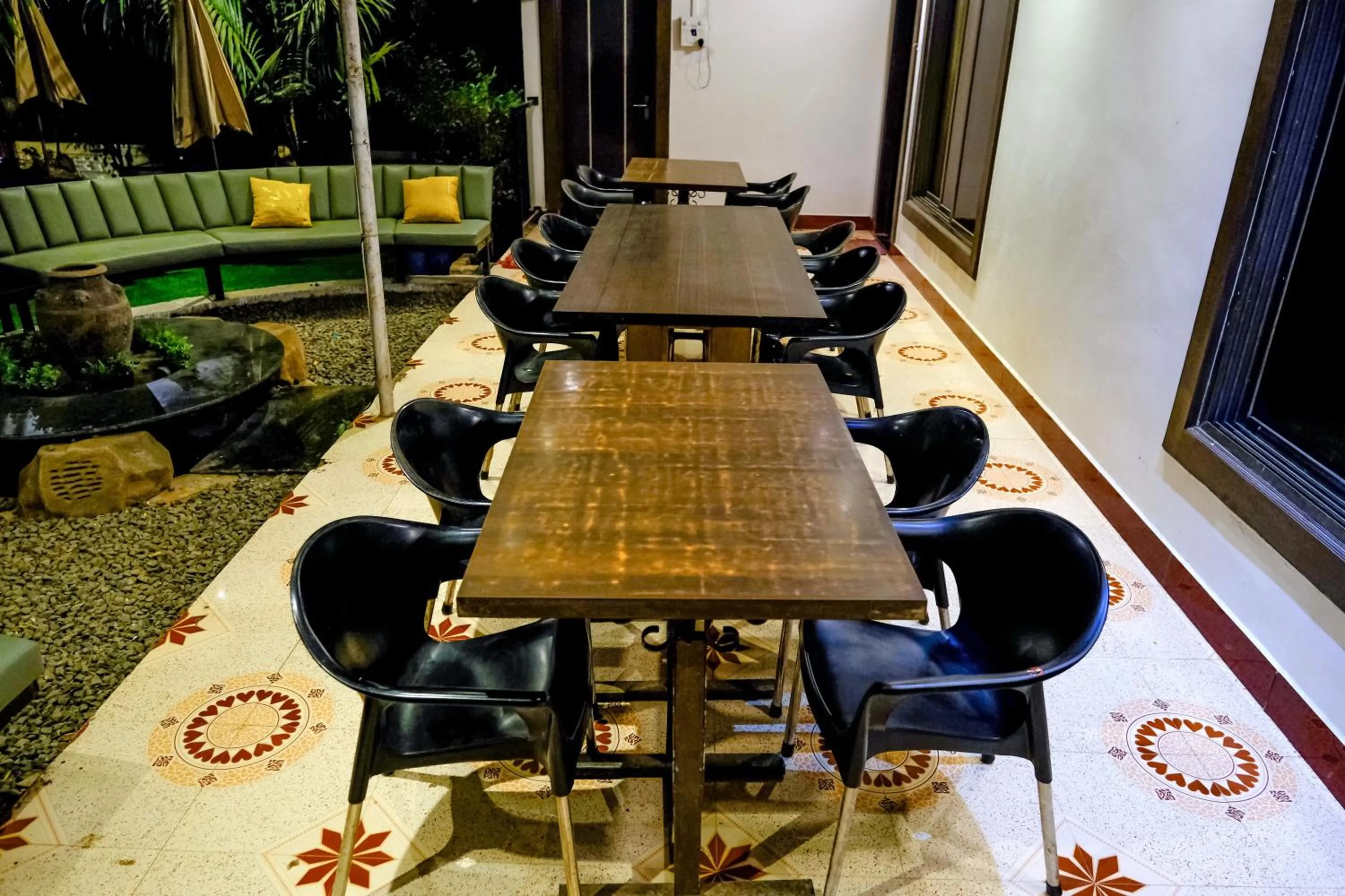 Restaurant/places to eat in Sanidhya Beach Resort & Spa