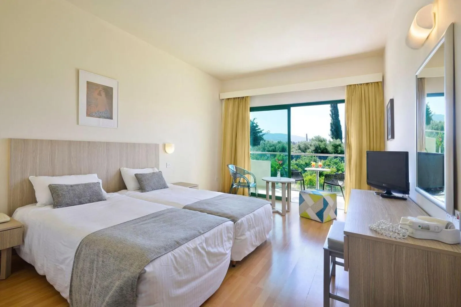 Natura Beach Hotel And Villas