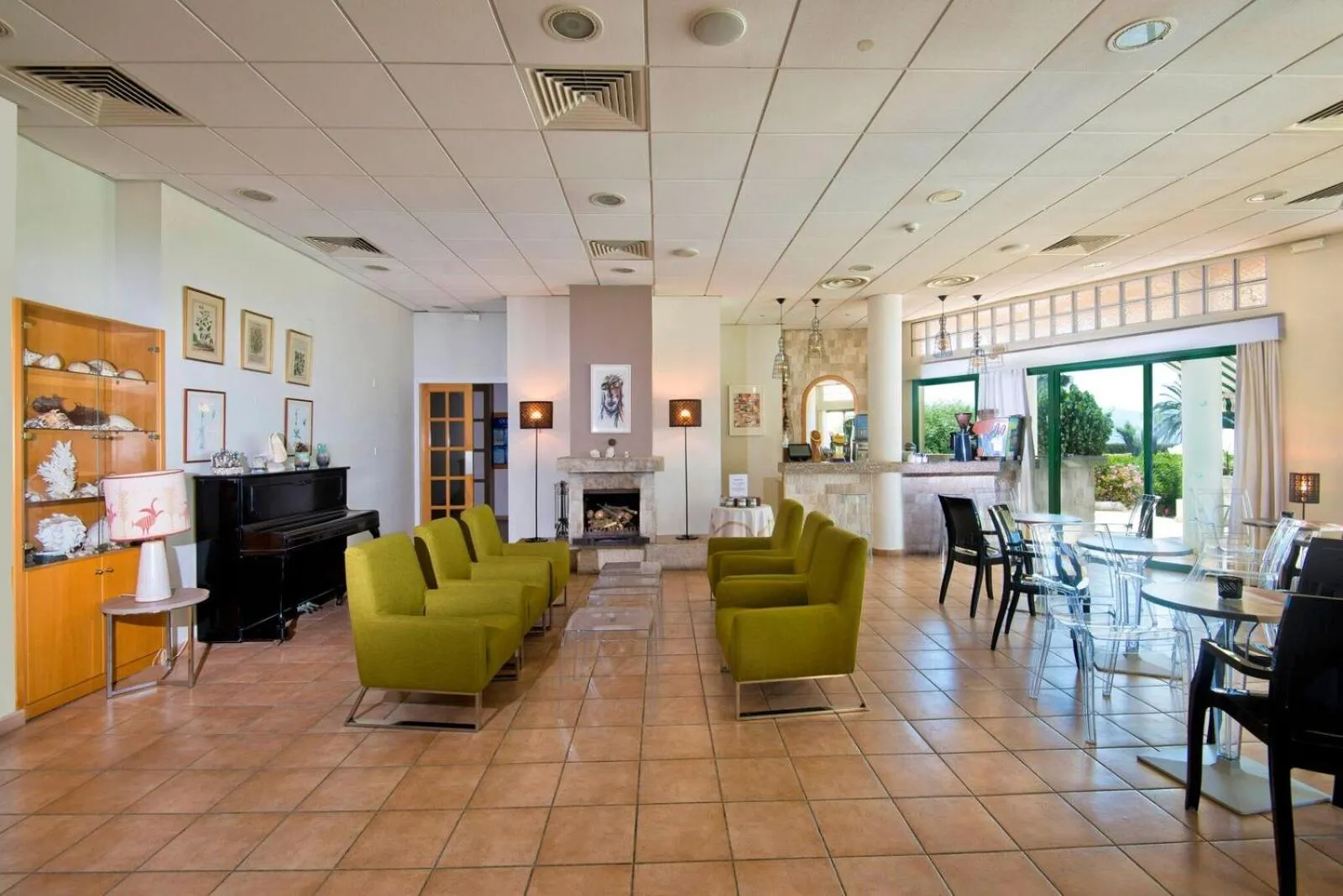 Natura Beach Hotel And Villas