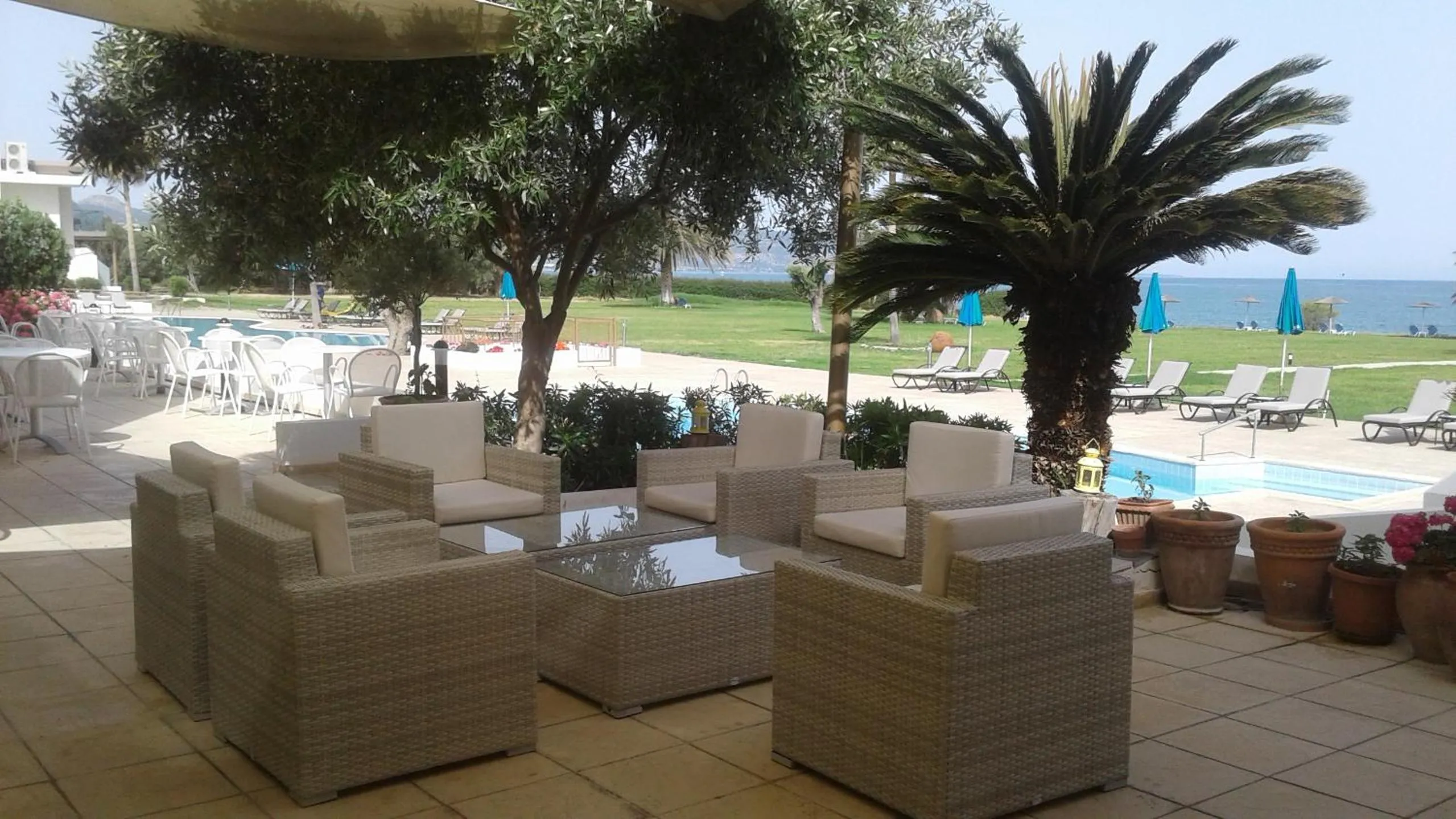 Natura Beach Hotel And Villas