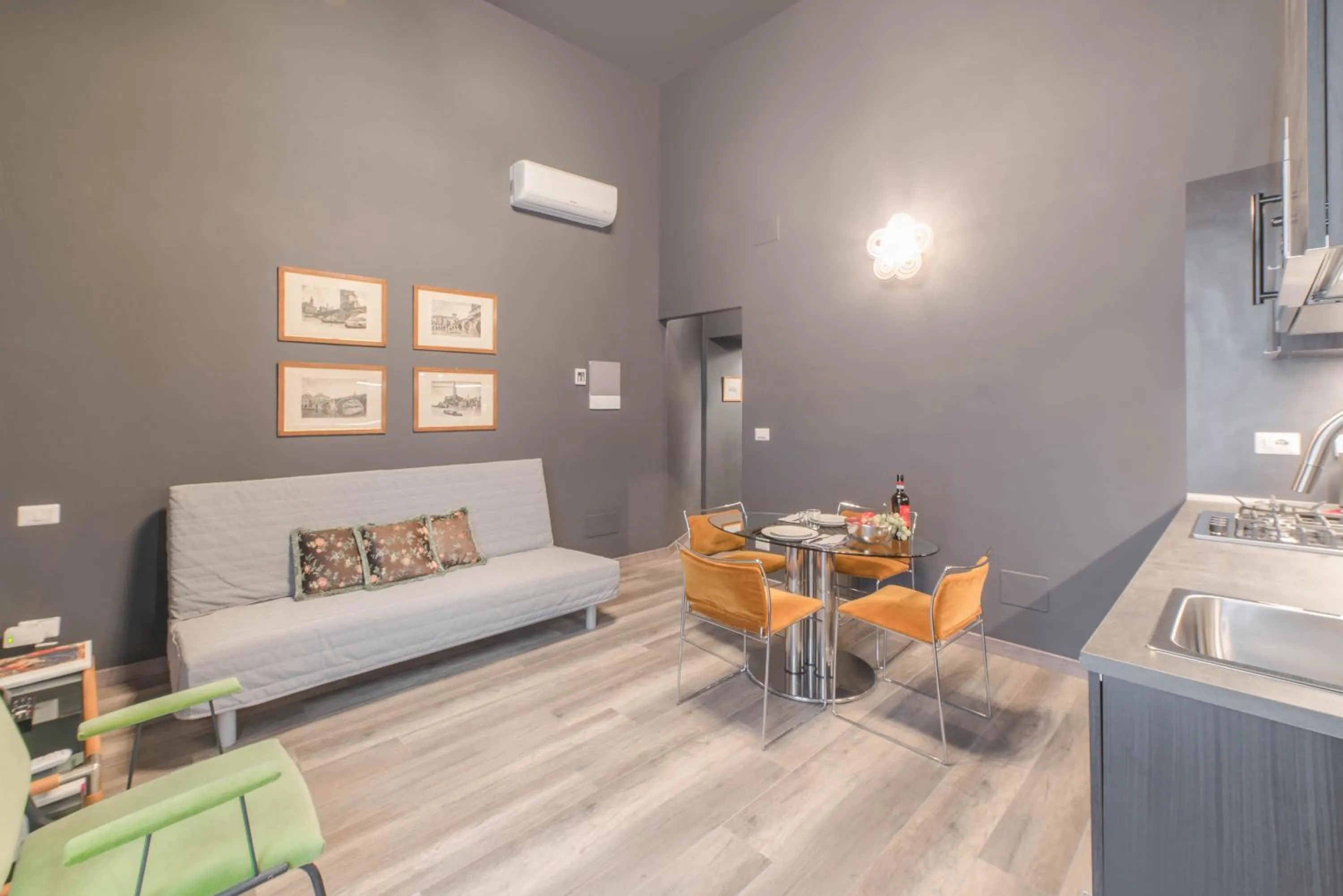 Kitchen or kitchenette in Appartamento Cellini