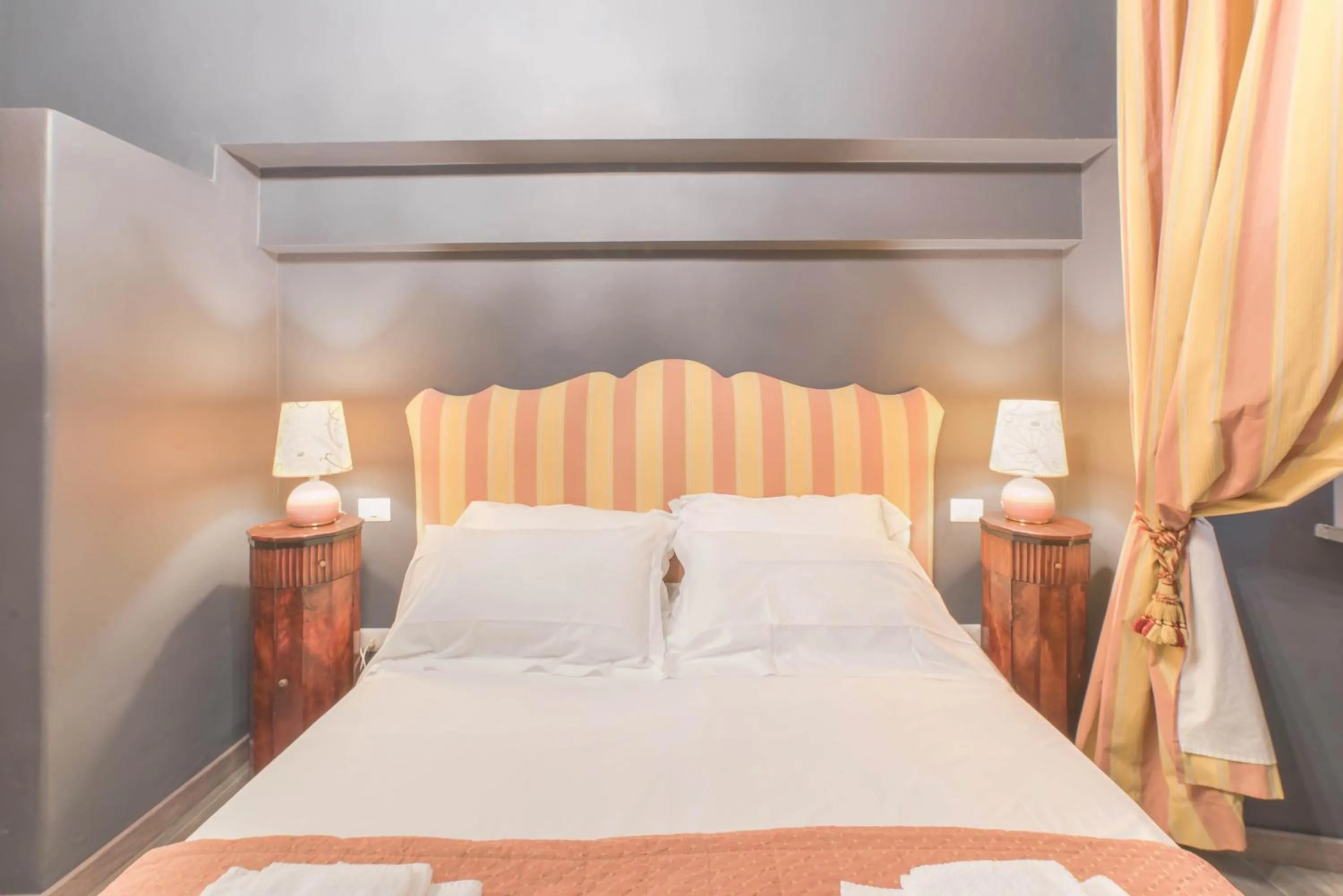 Bedroom, Bed in Appartamento Cellini