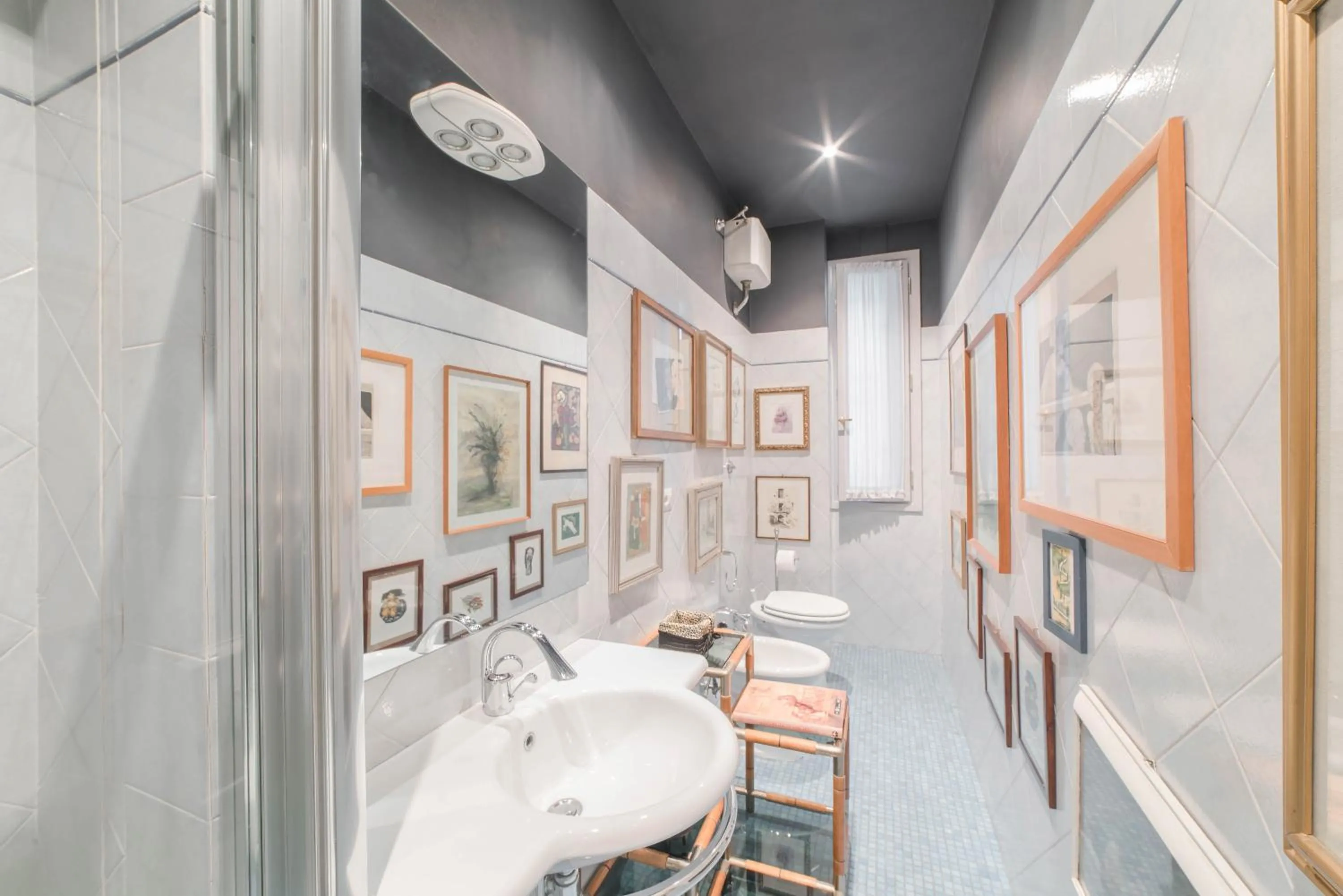 Shower in Appartamento Cellini