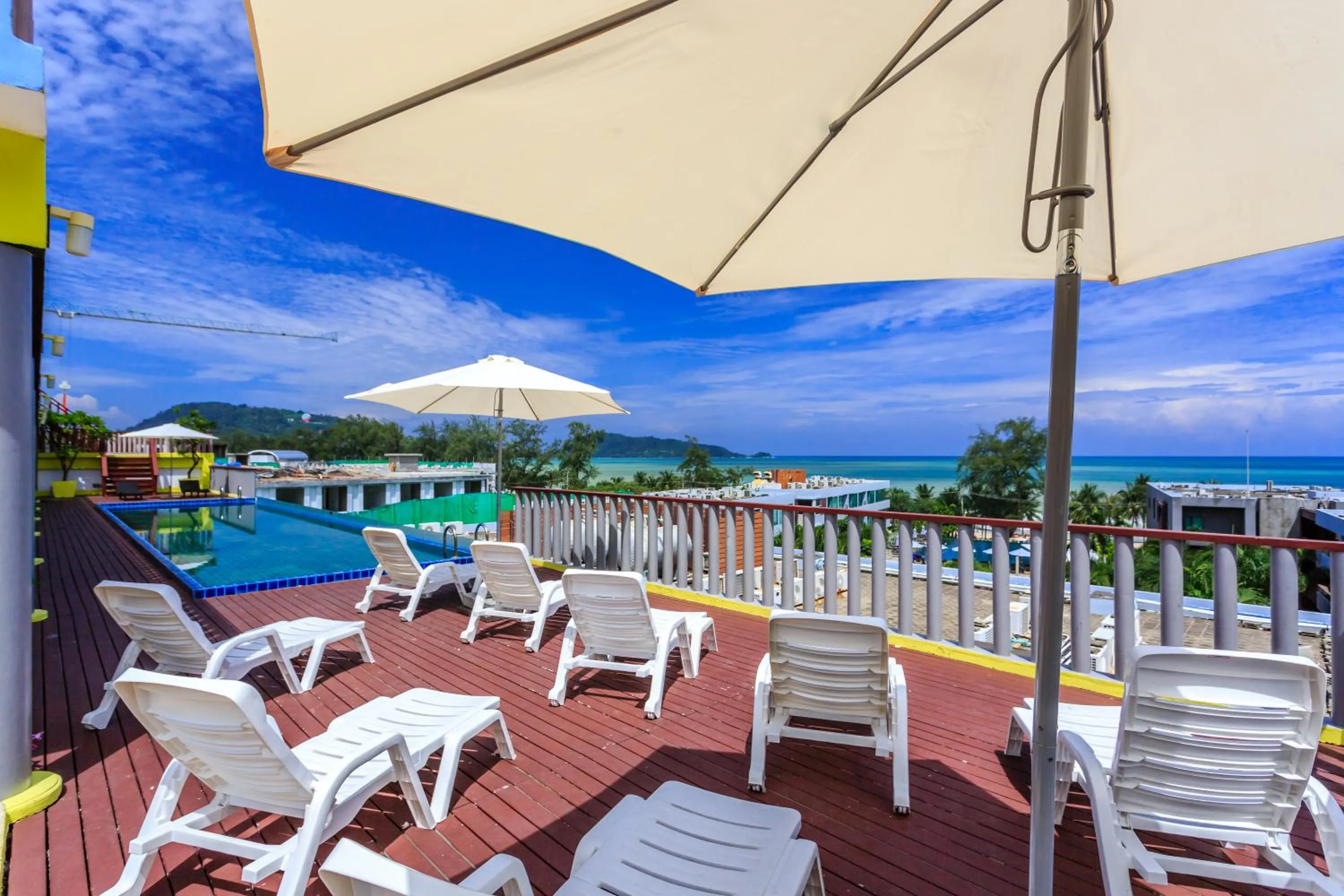 Patio in 7Q Patong Beach Hotel