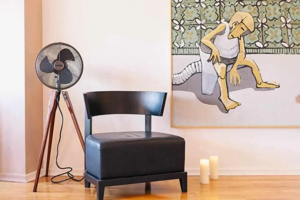 Sleep & Stay- Luxury top floor apt with terrace