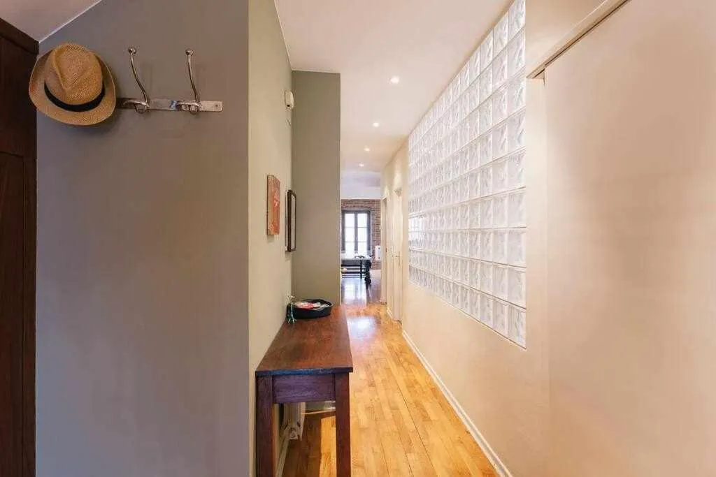 Sleep & Stay- Luxury top floor apt with terrace