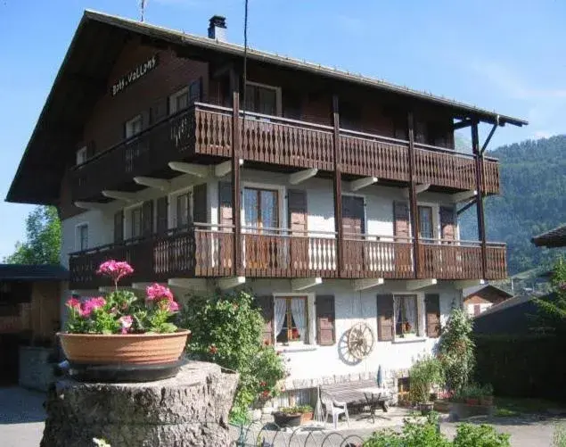 Chalet Bois Vallons Chambres d'Hôtes Chalet Bois Vallons Chambres d'Hôtes