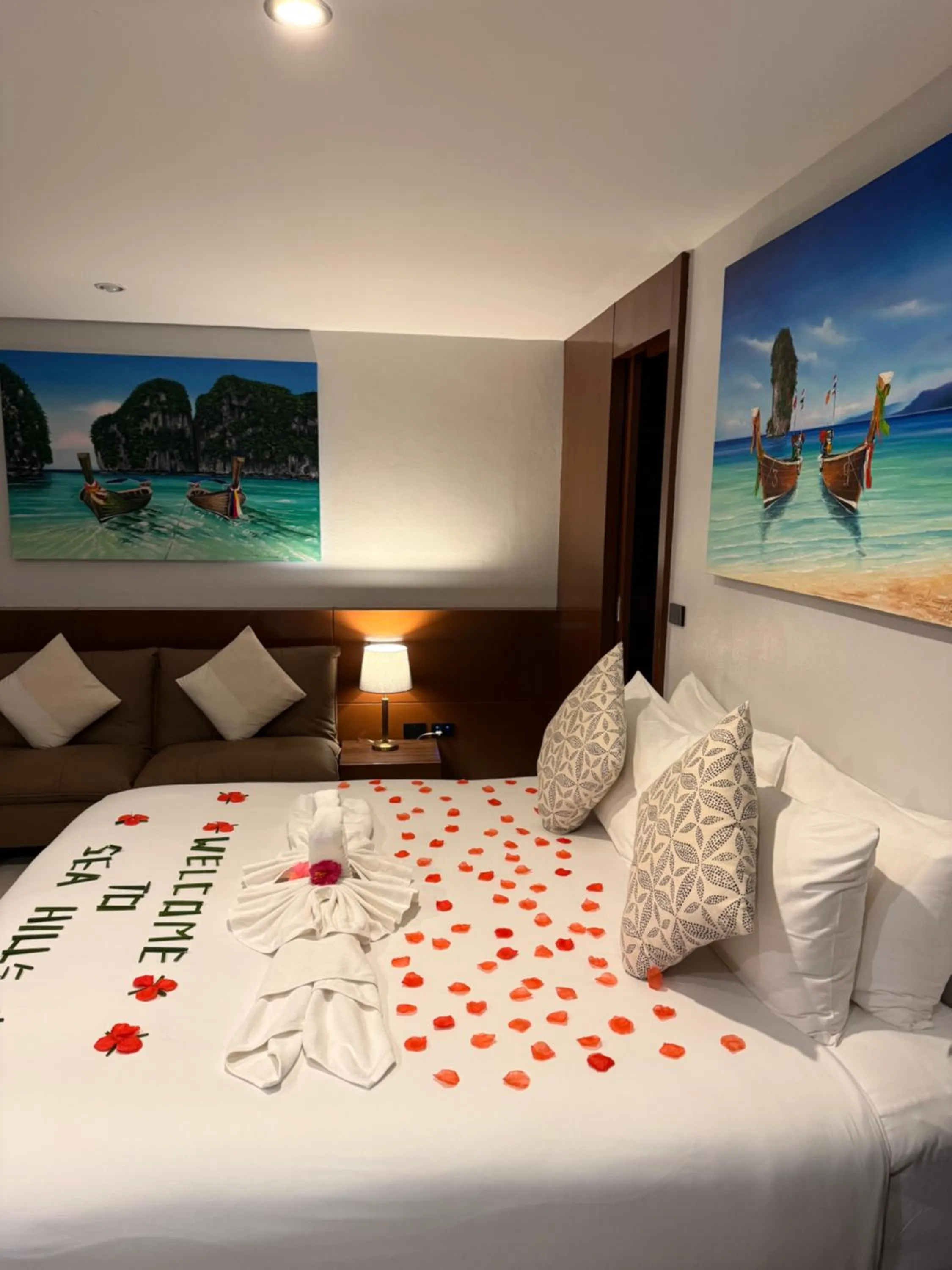 Living room, Bed in Sea Hills Resort