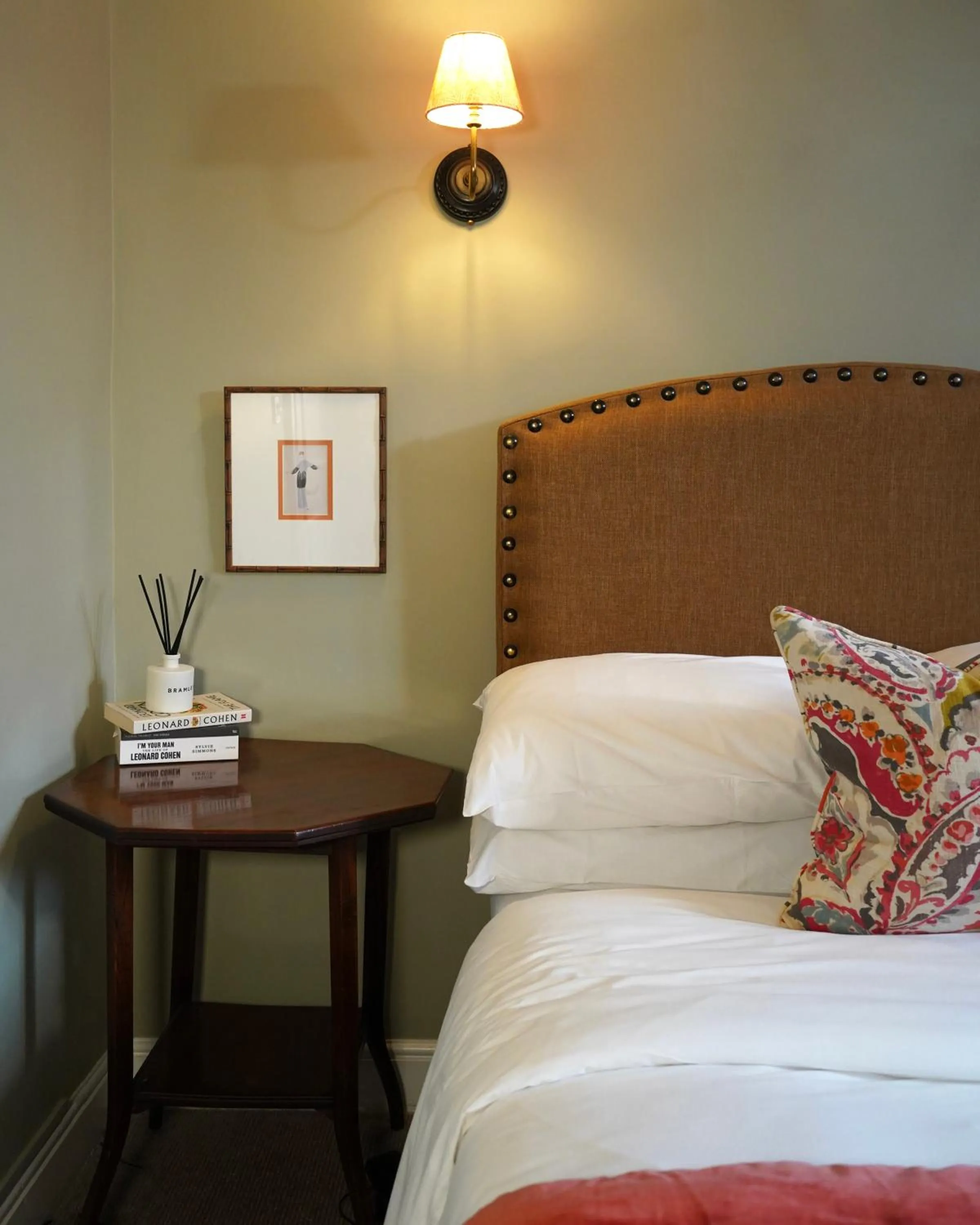 Bedroom, Bed in Tower Hotel