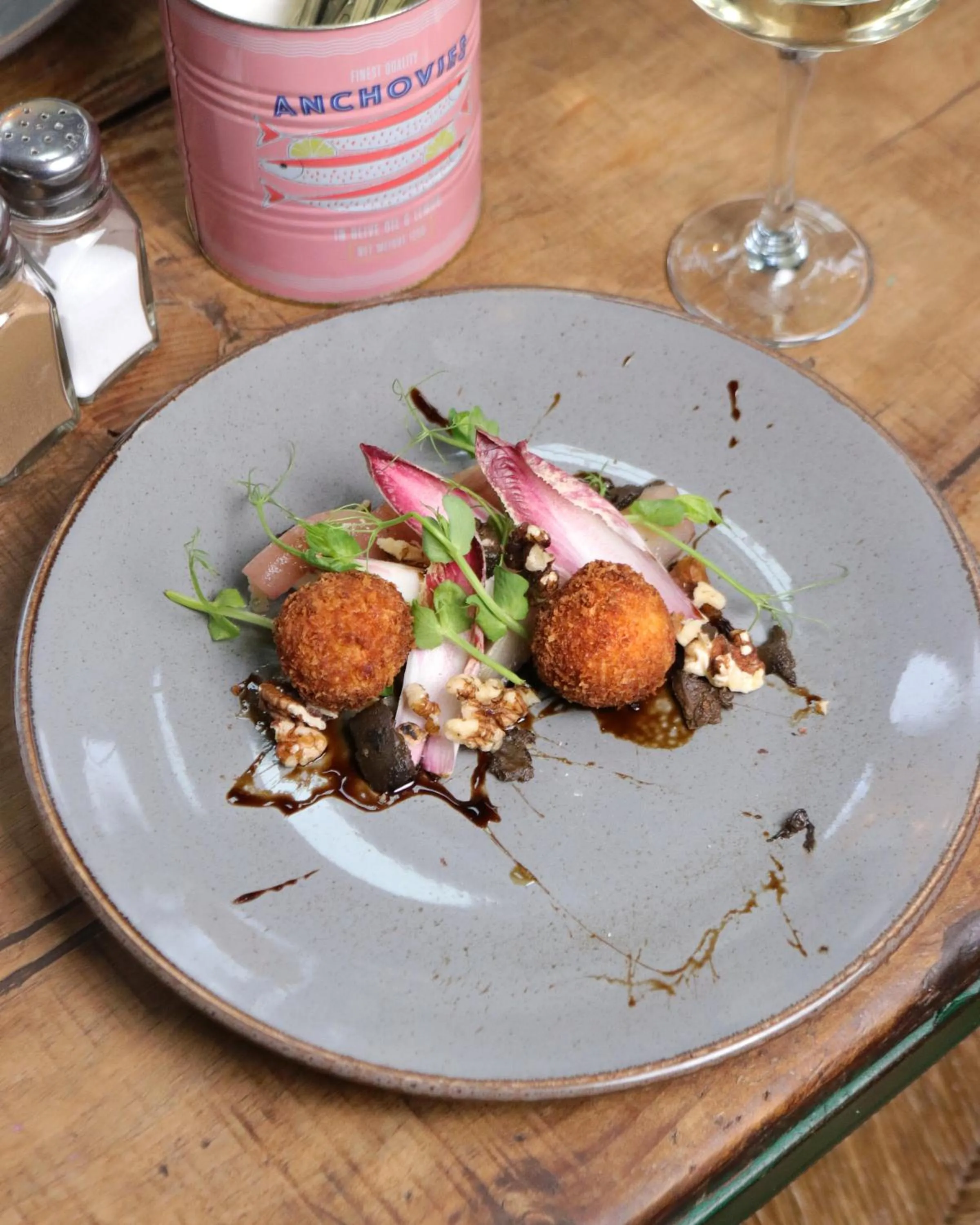 Food and drinks in Tower Hotel