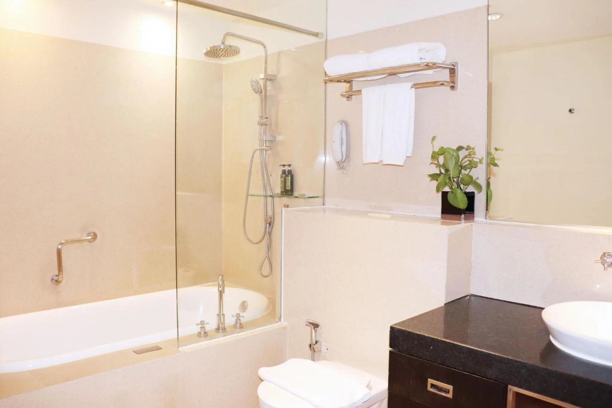 The Quarter Saladaeng by UHG