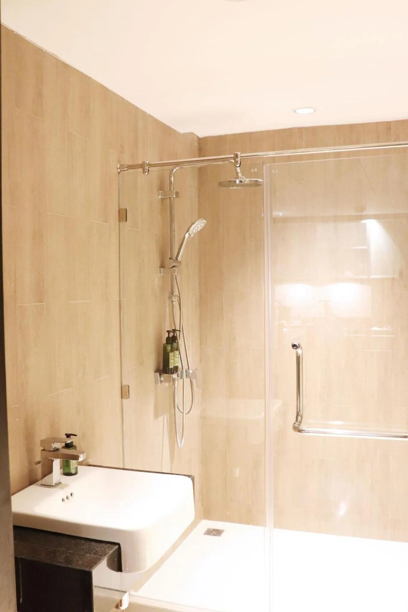 The Quarter Saladaeng by UHG