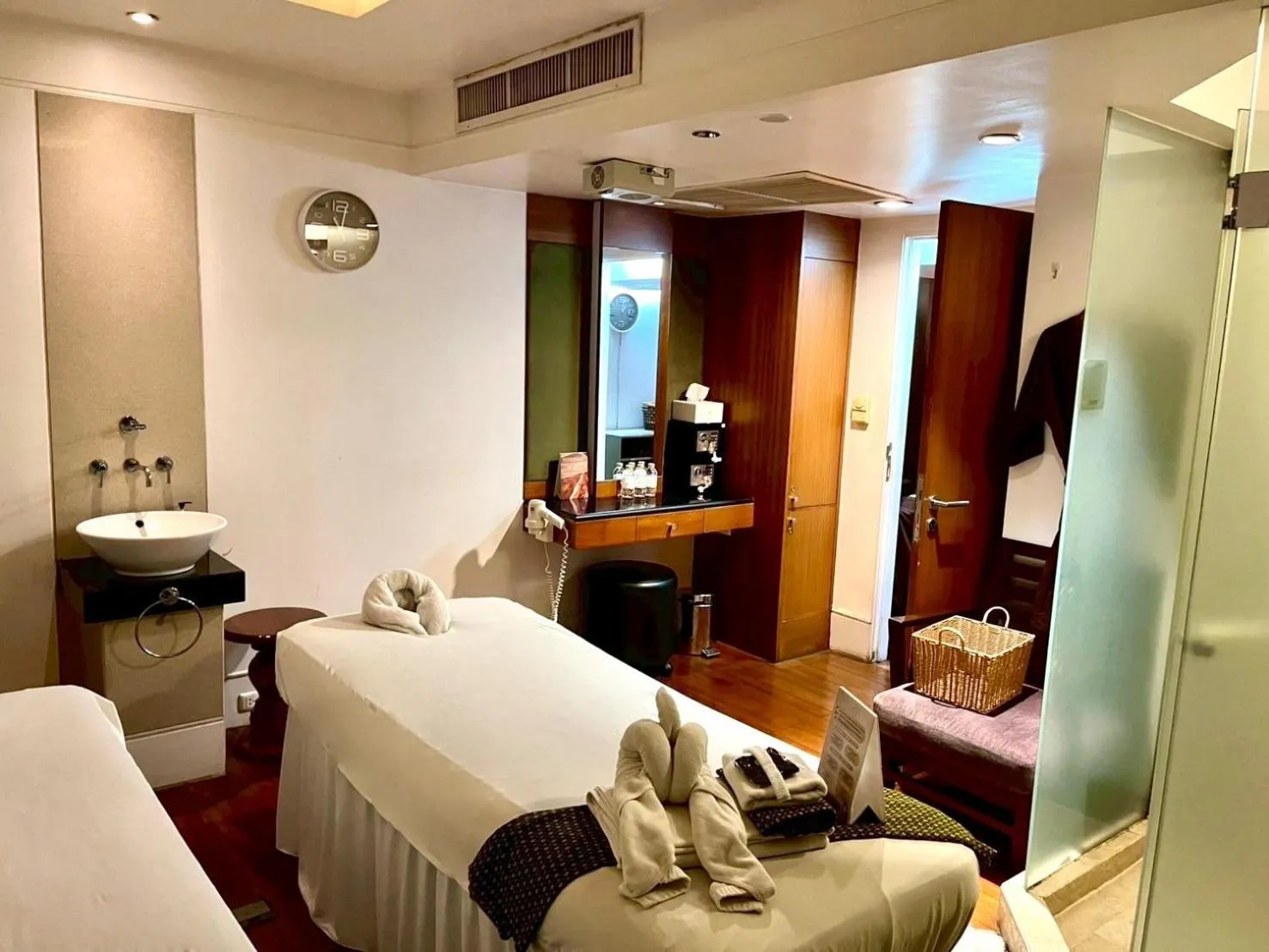 Spa and wellness centre/facilities, Bed in The Quarter Saladaeng by UHG