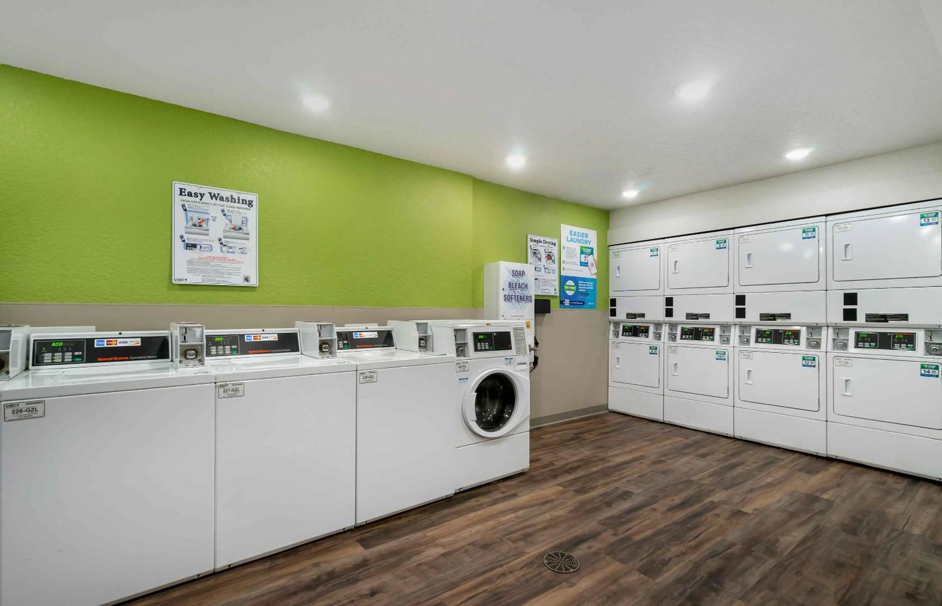 laundry in Extended Stay America Select Suites - Tampa - Brandon - East