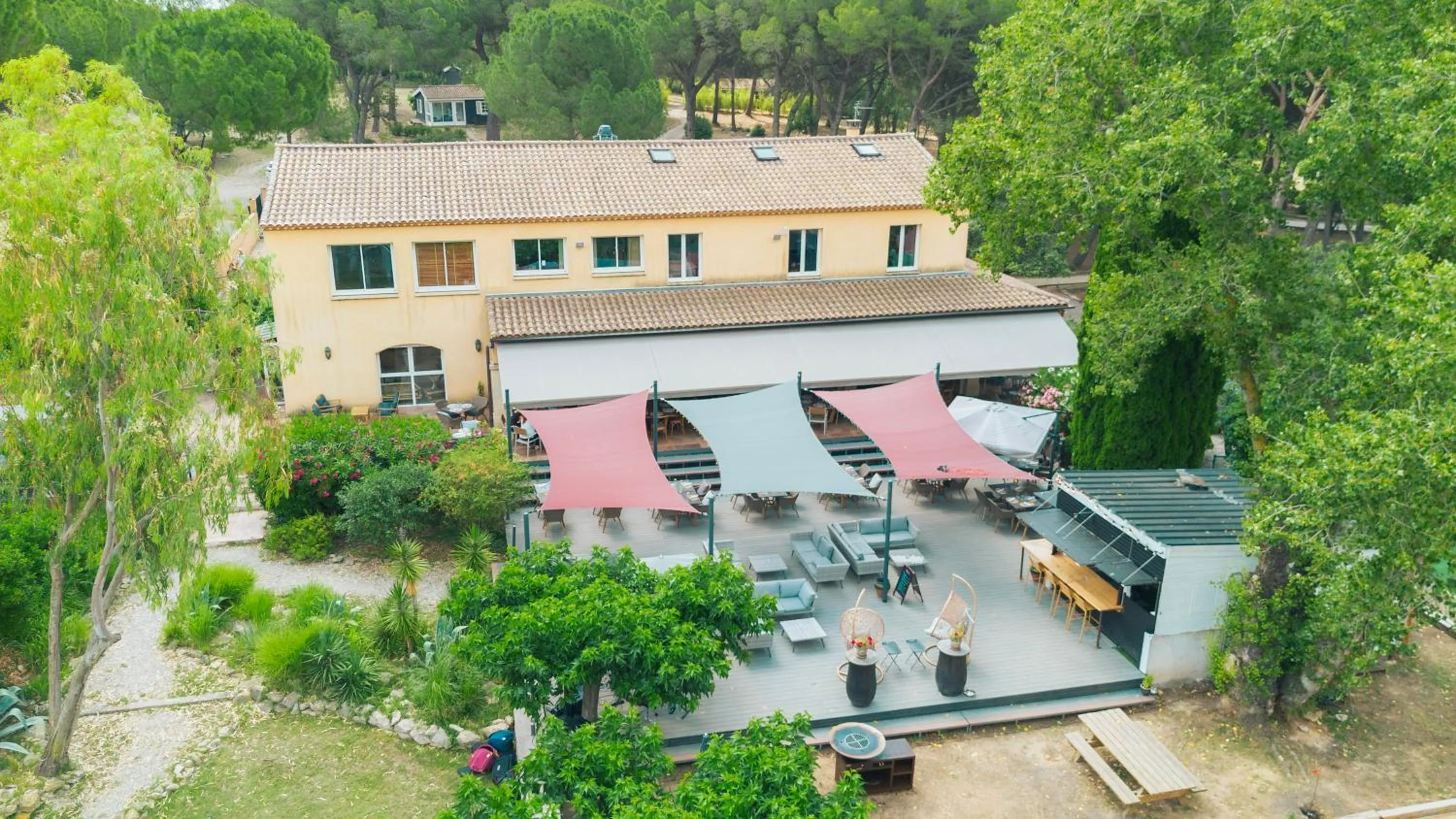 Property building in La Villa Vicha, The Originals Relais