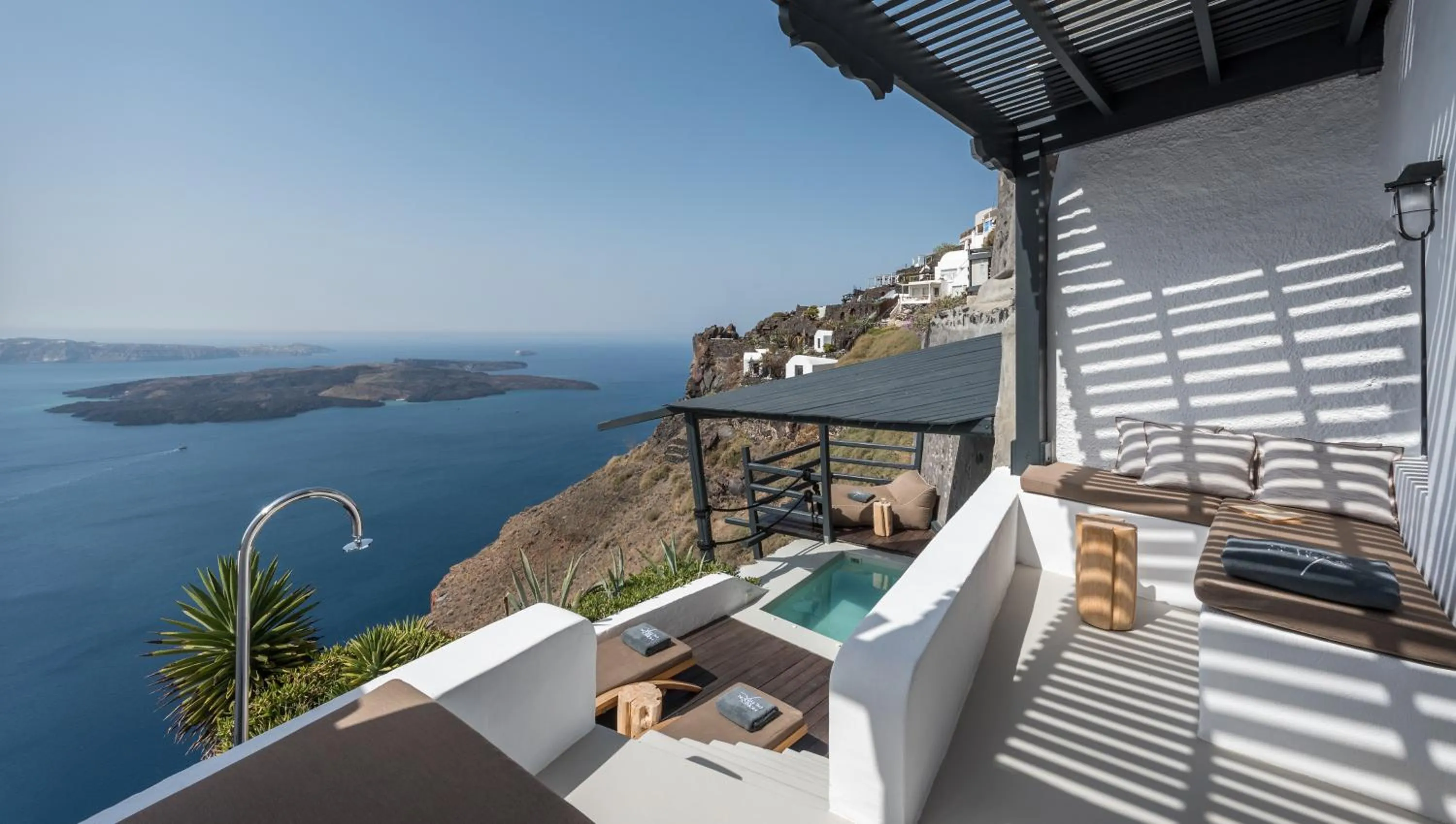 Balcony/Terrace in Honeymoon Petra Villas