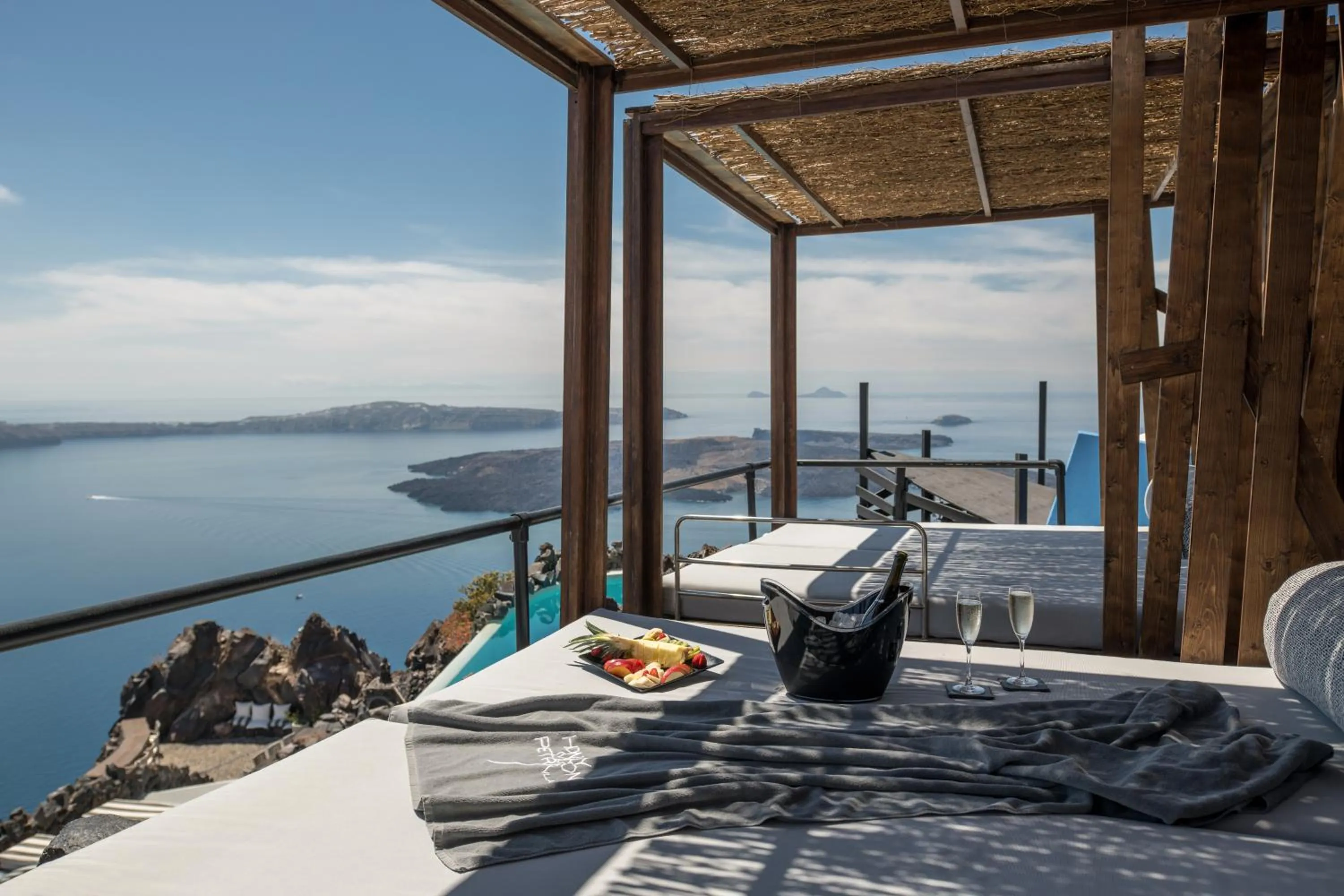 Swimming pool in Honeymoon Petra Villas