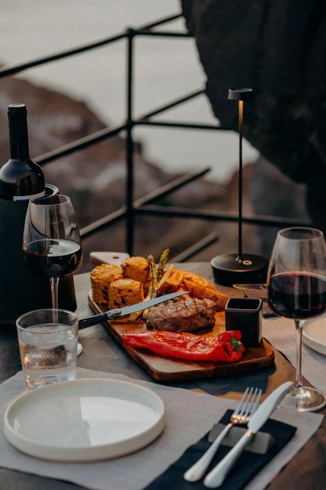 Restaurant/places to eat in Honeymoon Petra Villas