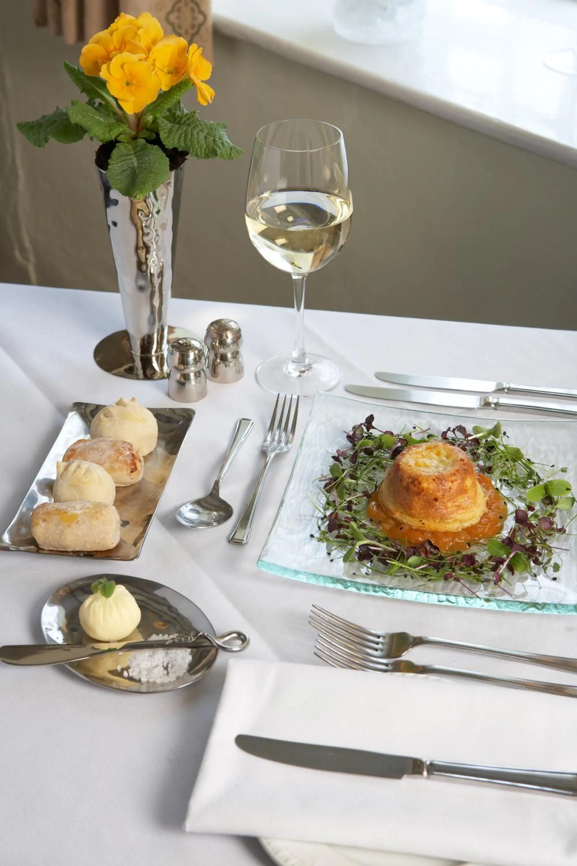 Family Room (2 Adults + 1 Child) in Yalbury Cottage